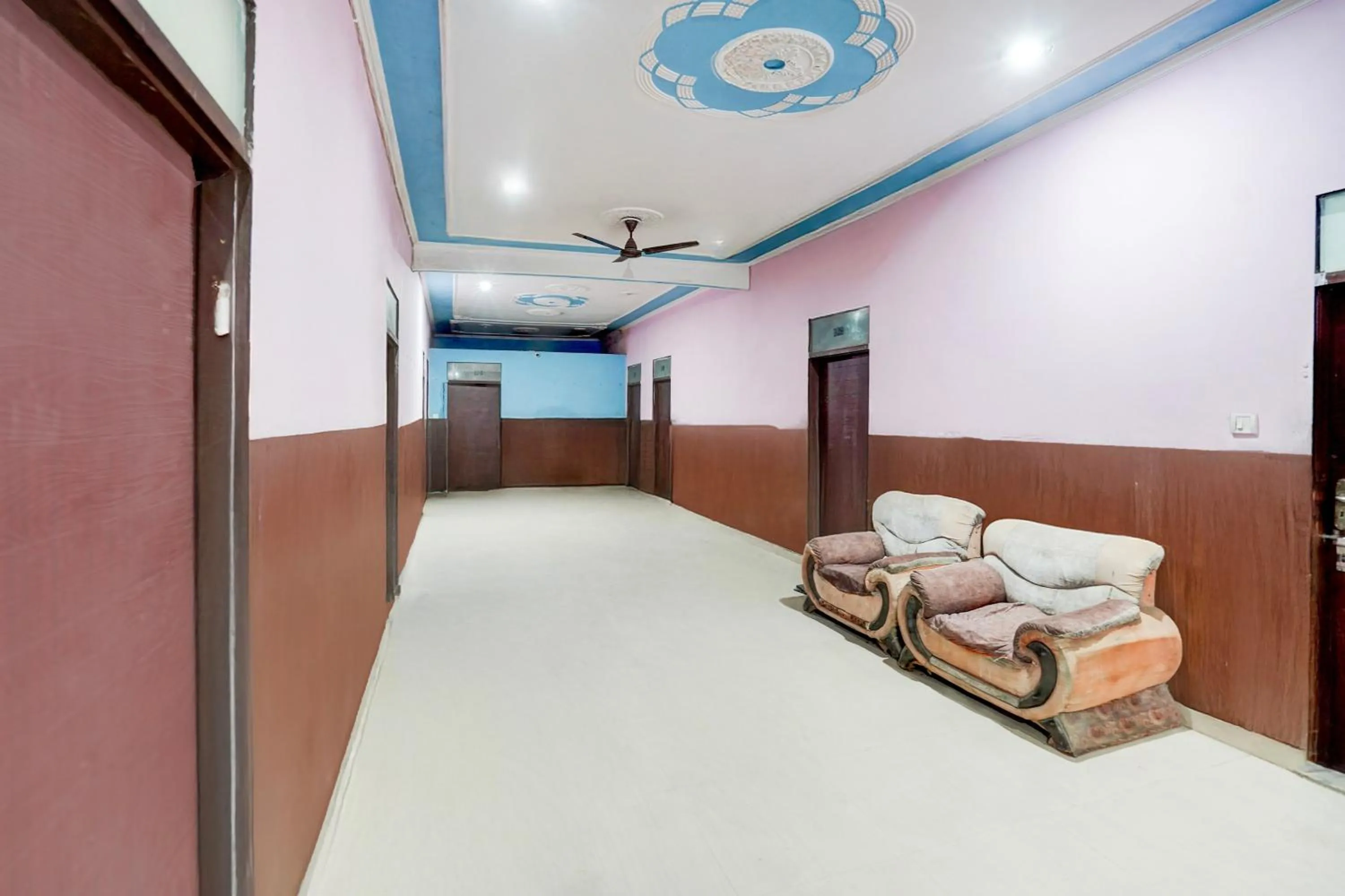 Lobby or reception in Hotel O Behror