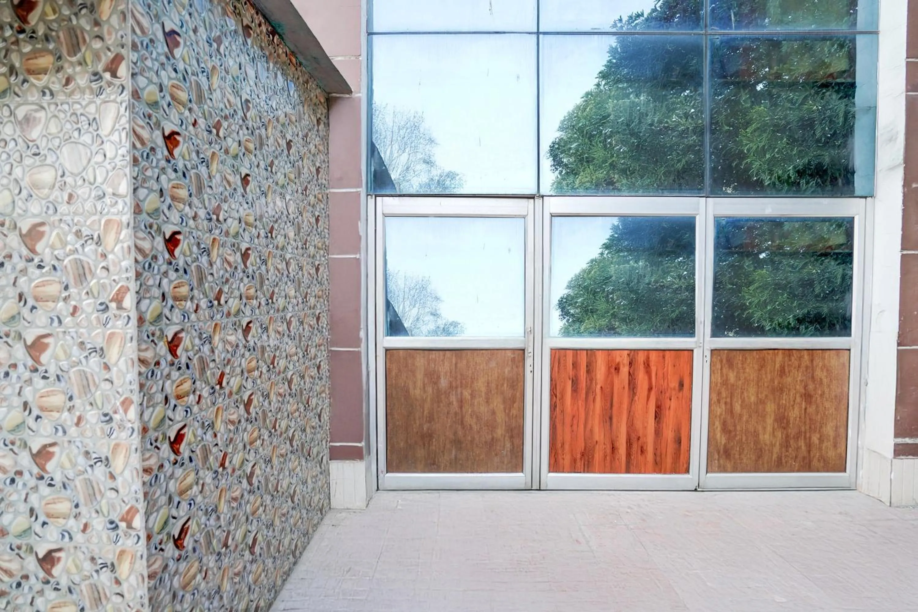 Facade/entrance in Hotel O Behror