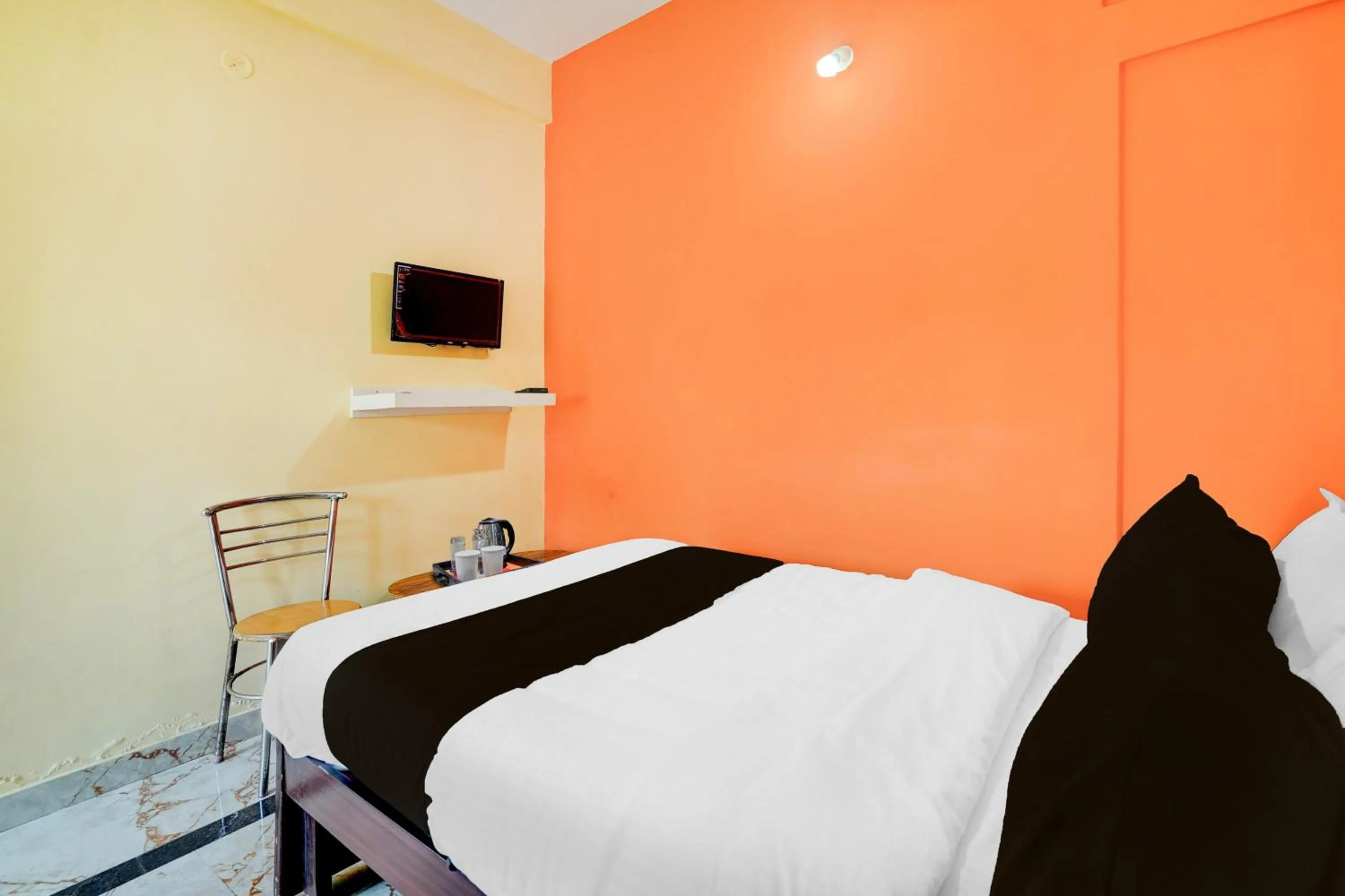 Bedroom, Bed in Hotel O Ramachandrapuram formerly known Nataraja Boarding & Lodging