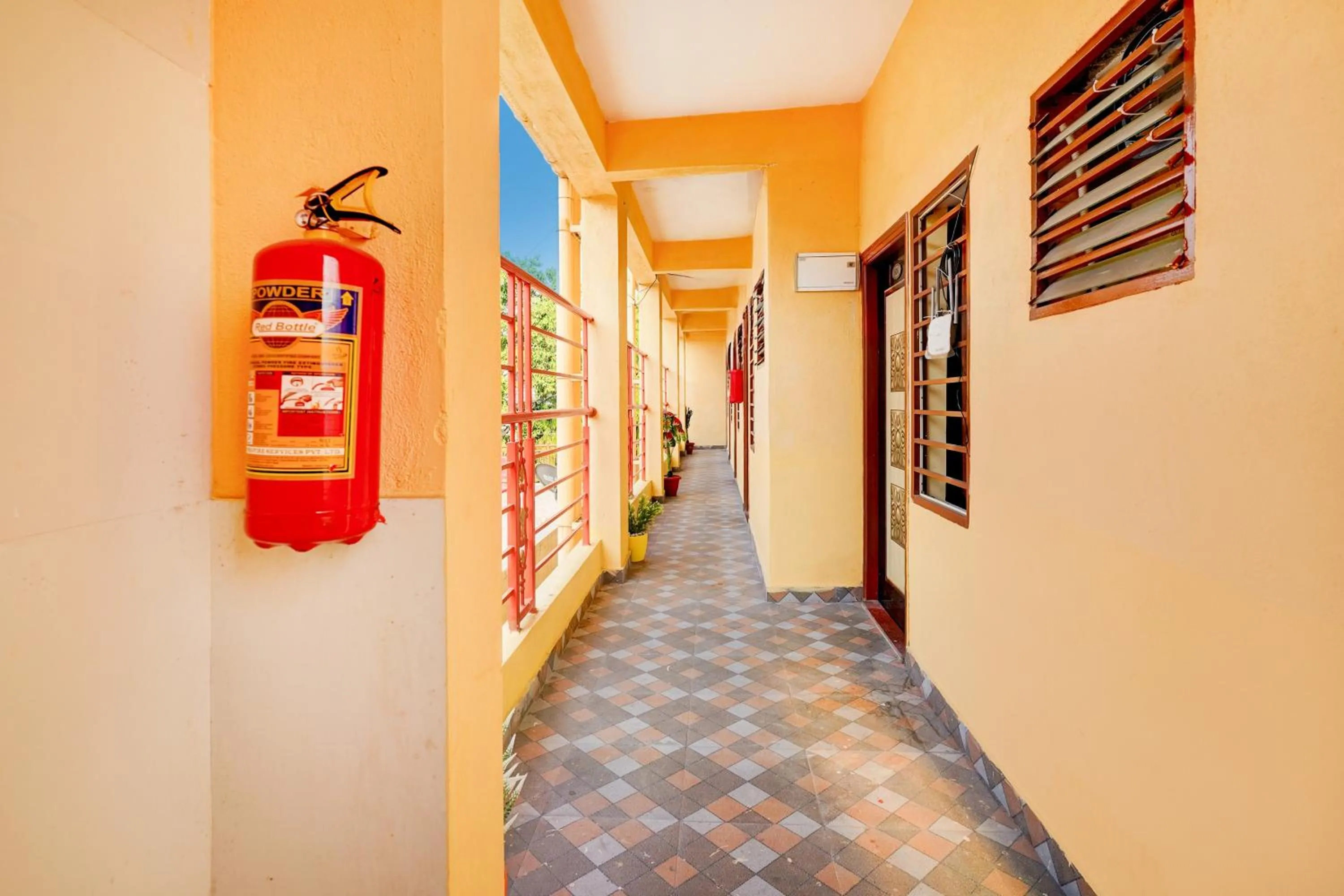 Lobby or reception in Hotel O Ramachandrapuram formerly known Nataraja Boarding & Lodging