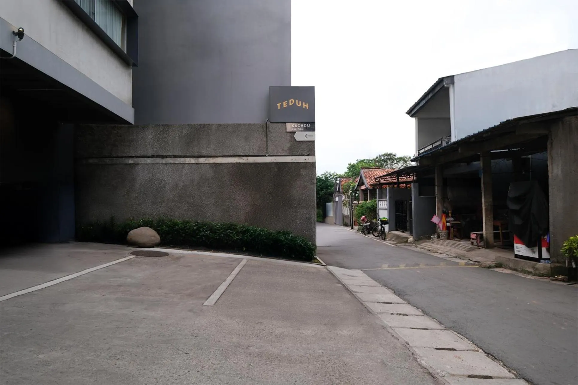 Property building in Teduh Simatupang