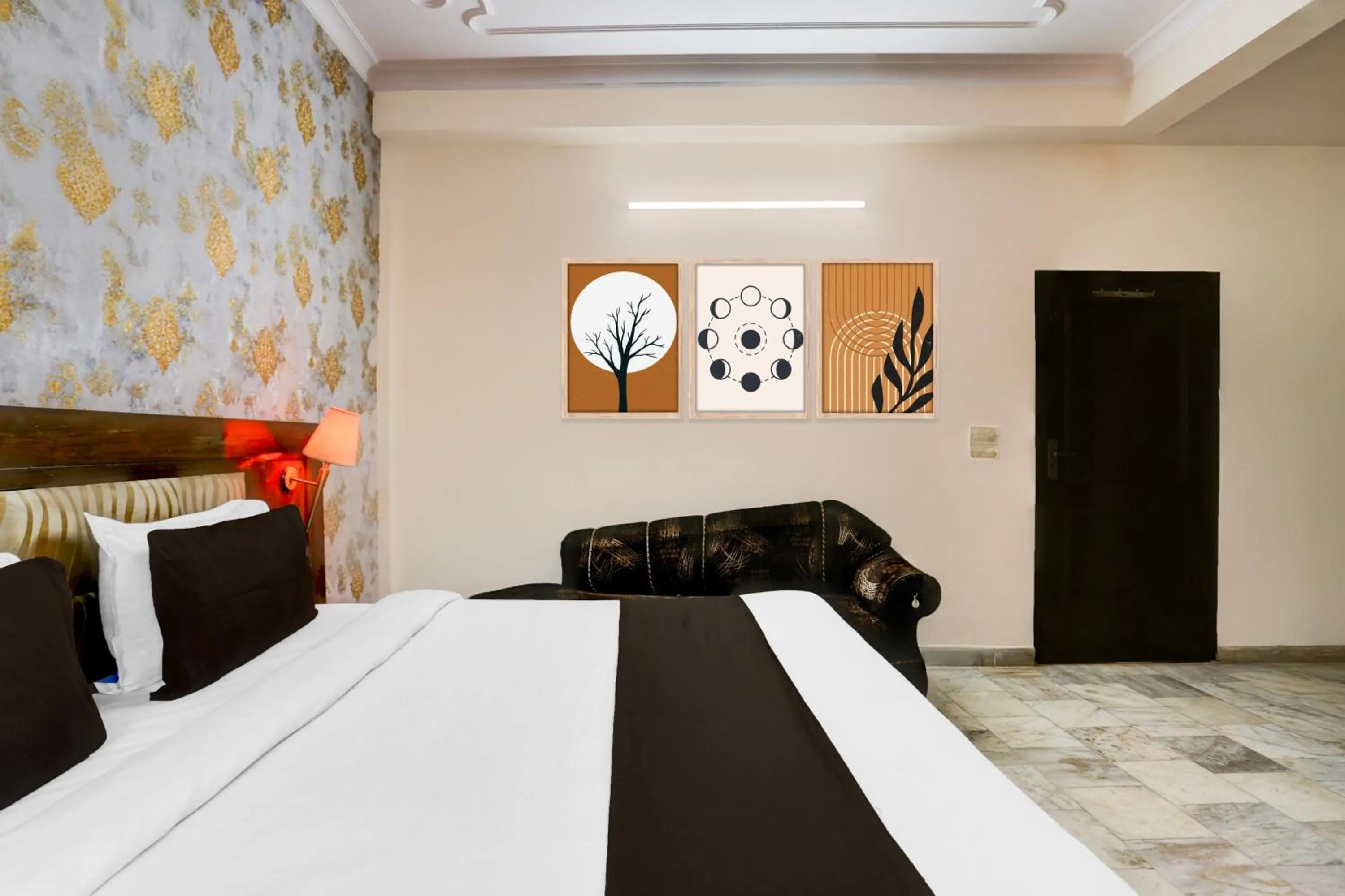 Bedroom, Bed in Super Hotel O Subhani Building Formerly Hotel Amandeep