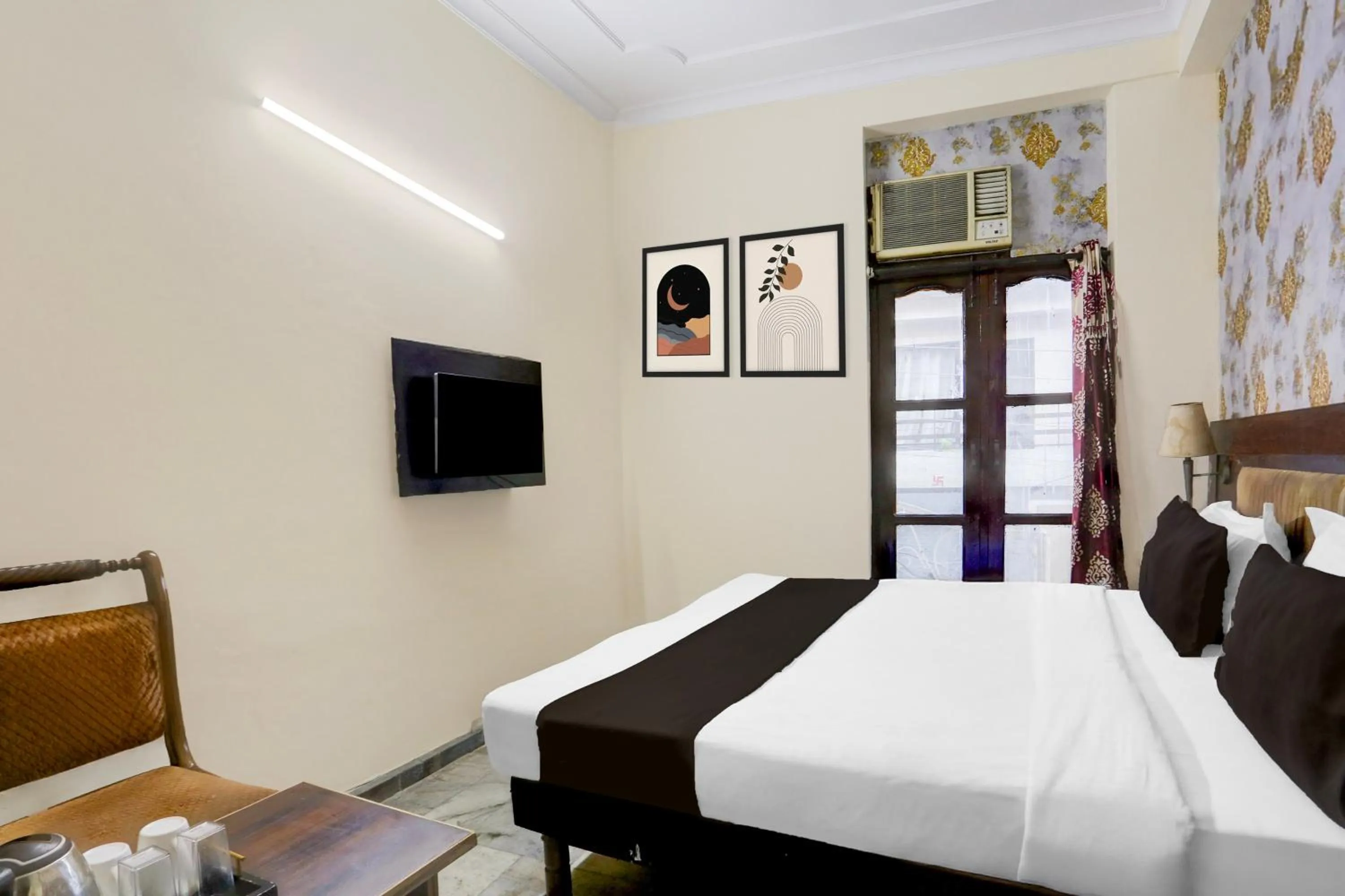 Bedroom, Bed in Super Hotel O Subhani Building Formerly Hotel Amandeep