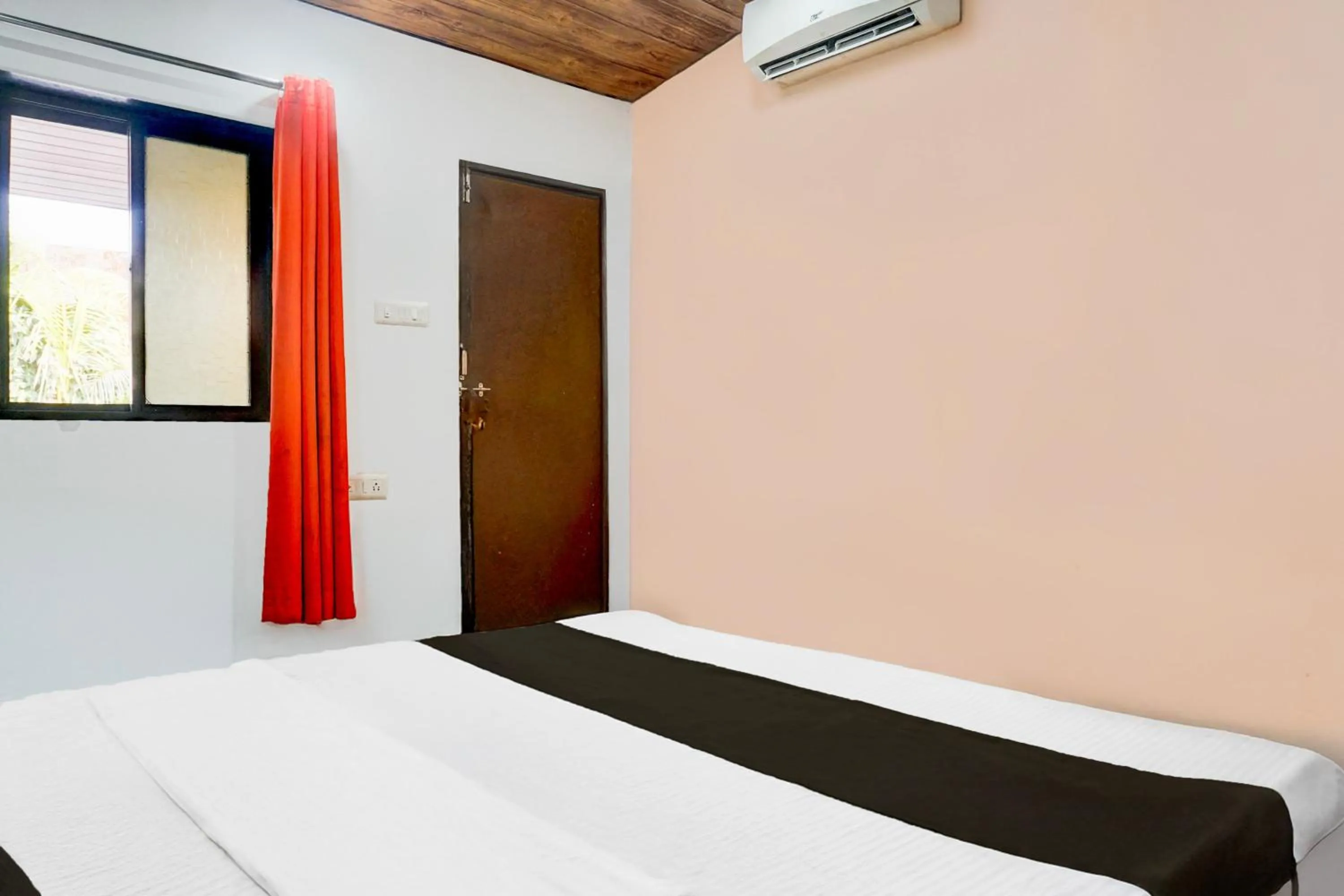 Bedroom, Bed in Hotel O Malavli Lonavala