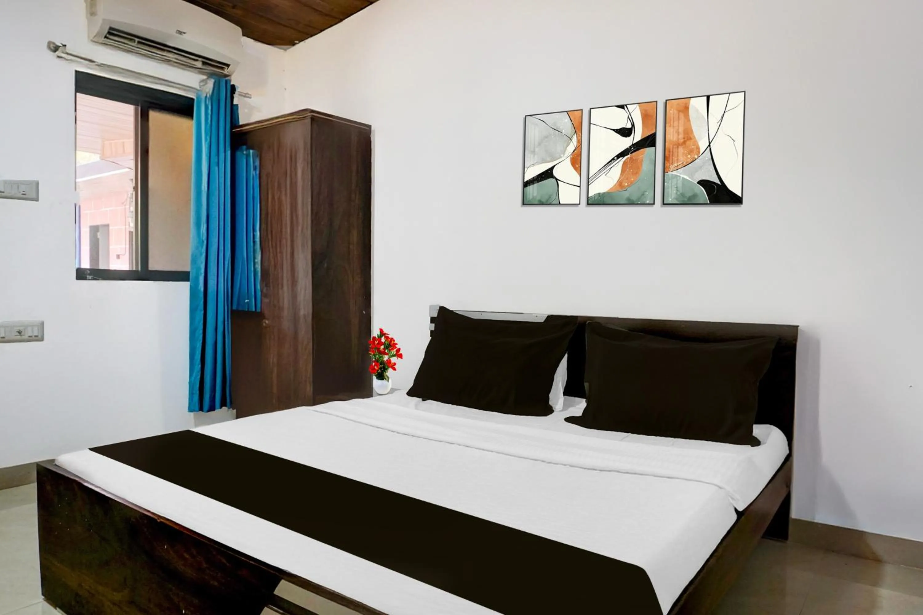 Bedroom, Bed in Hotel O Malavli Lonavala