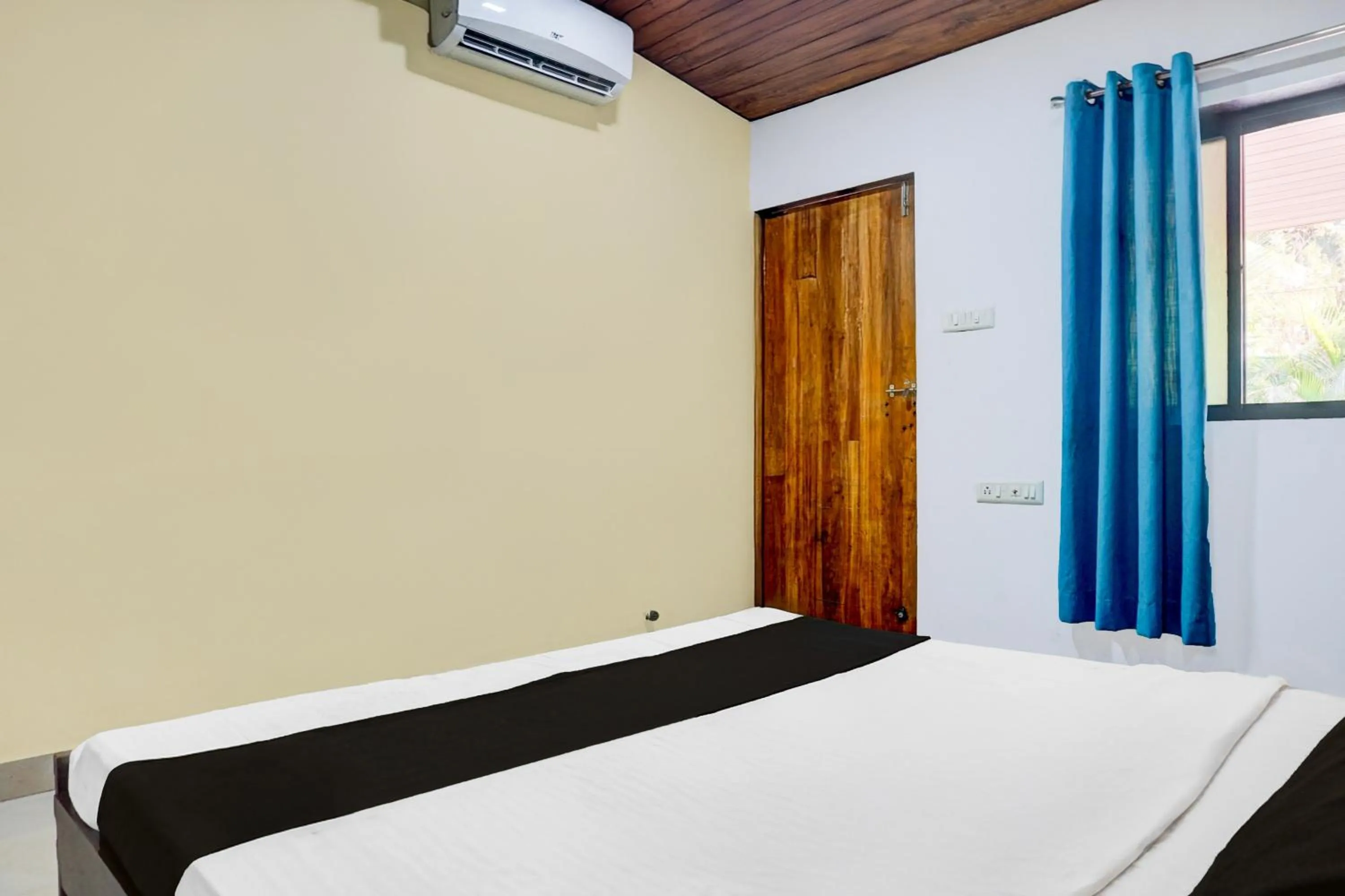 Bedroom, Bed in Hotel O Malavli Lonavala