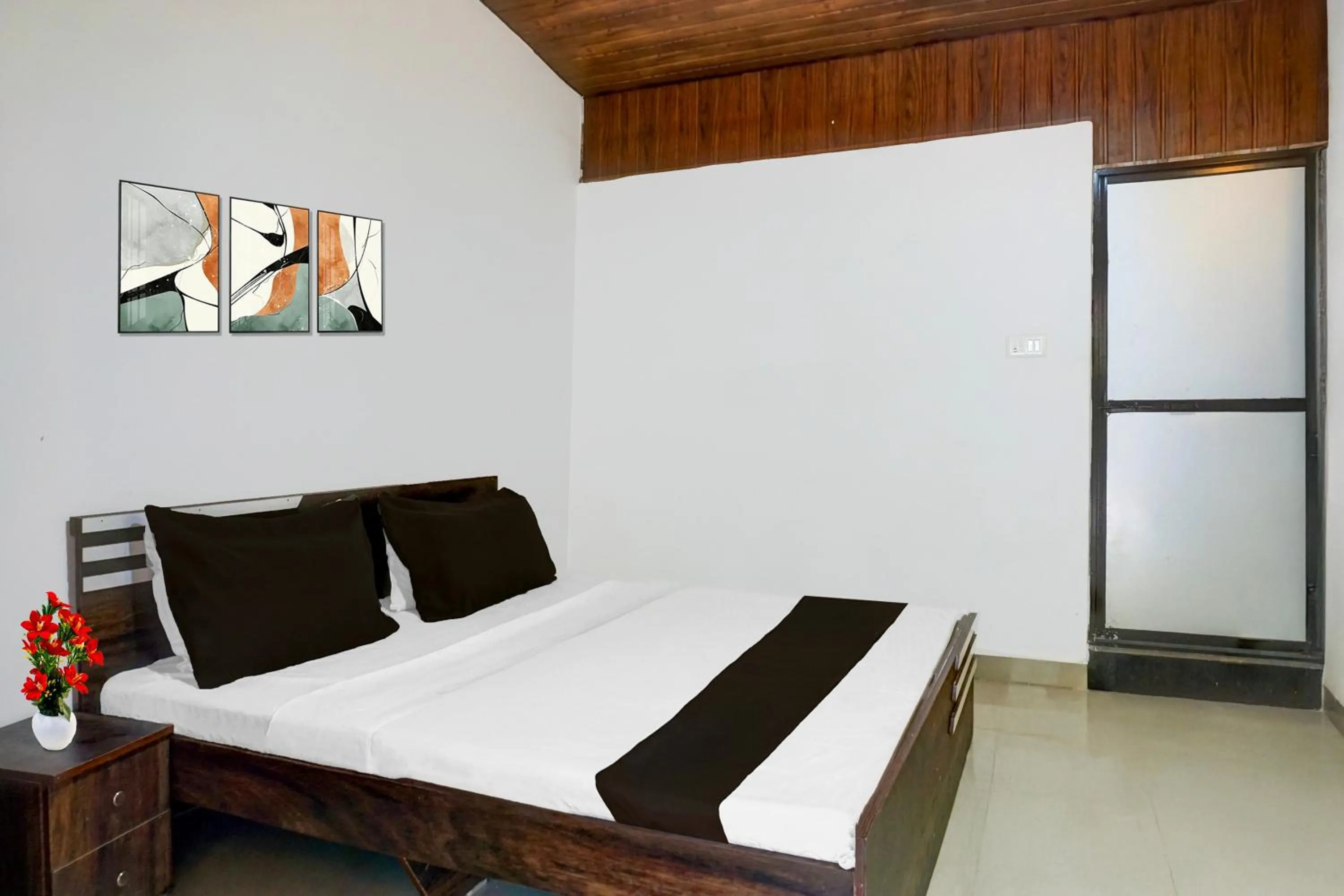 Bedroom, Bed in Hotel O Malavli Lonavala