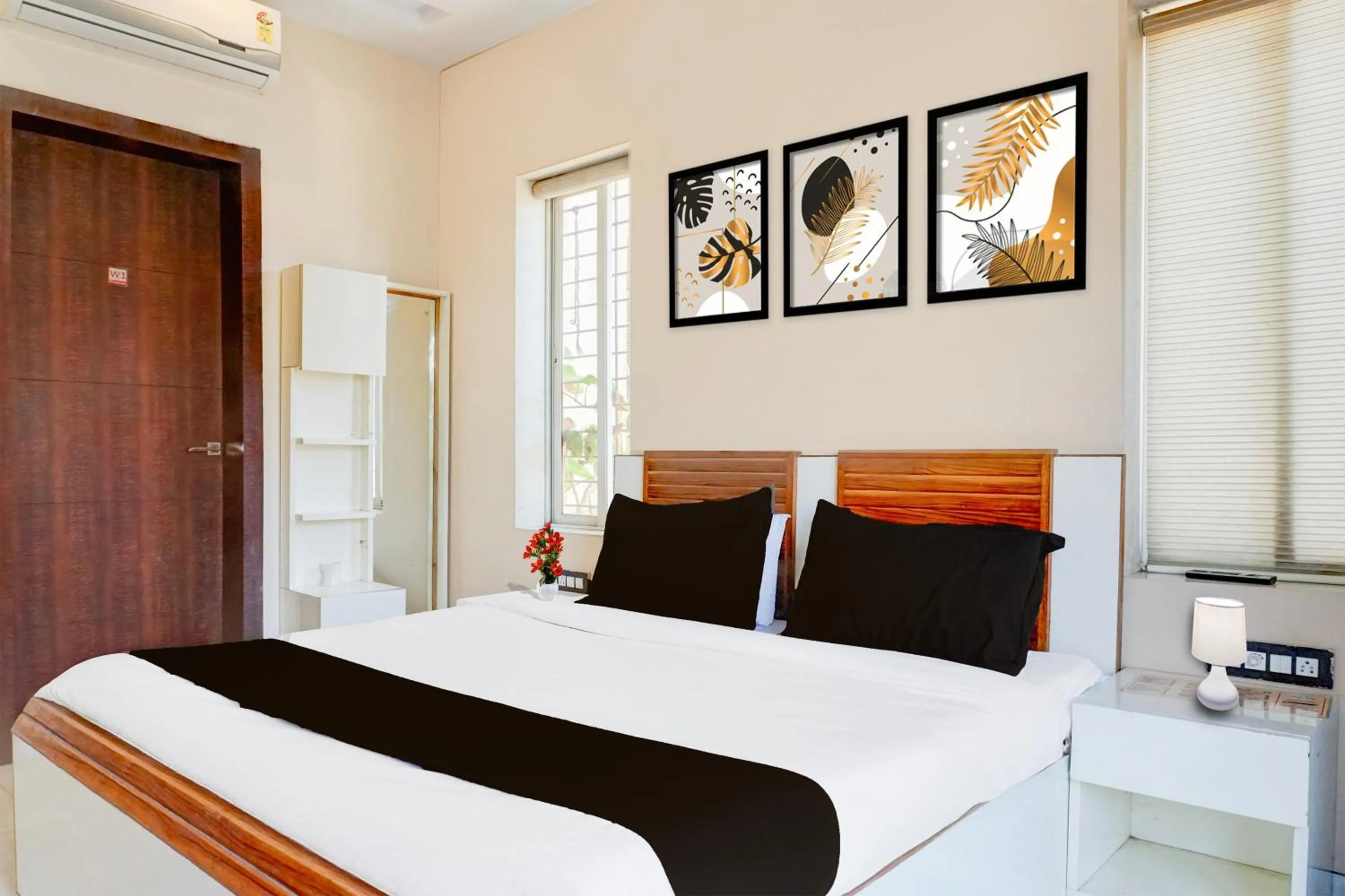 Super Collection O Varsoli Uptown formerly Carmello & Othelo Villas