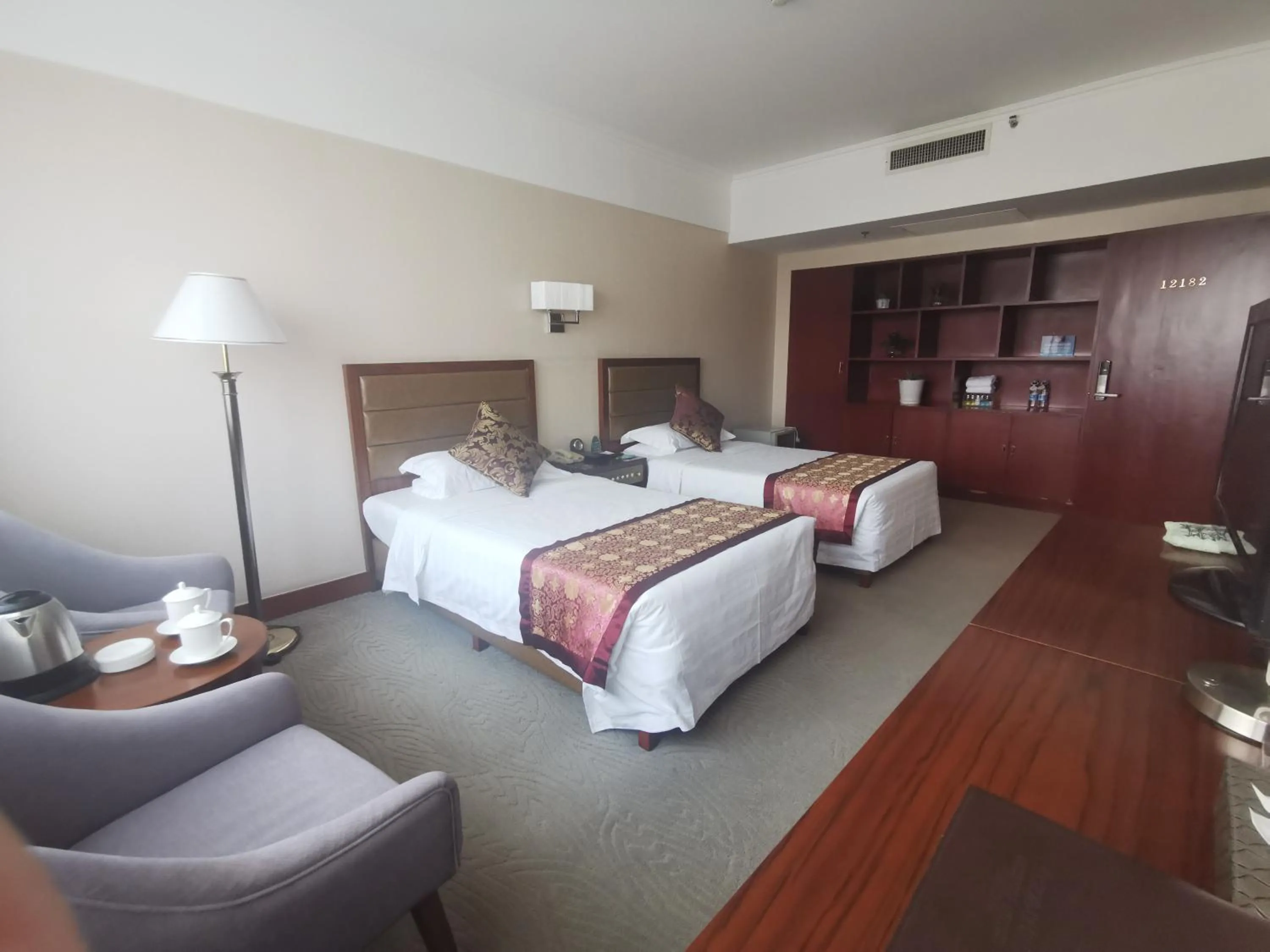 Bedroom, Bed in Beijing Shengli Hotel