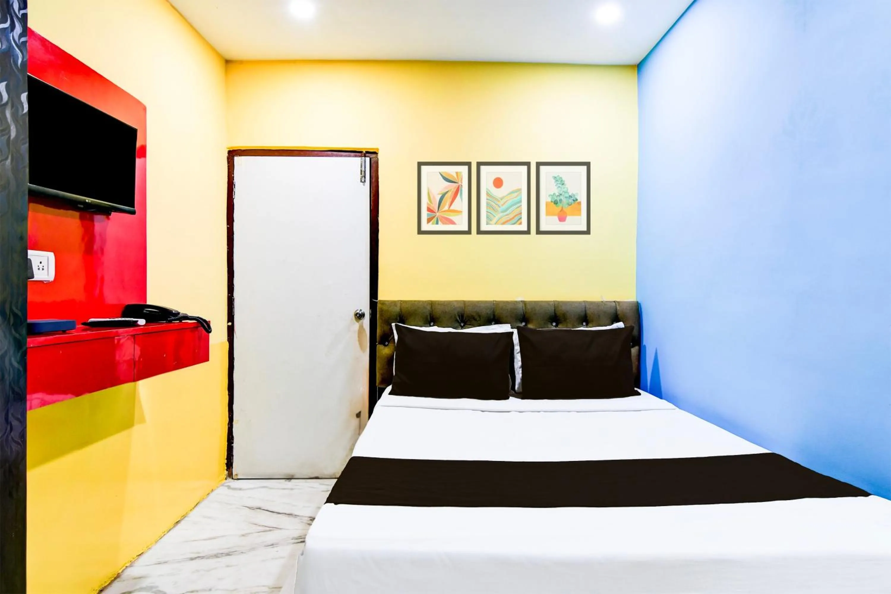 Bedroom, Bed in Super Hotel O Kolkata Near Acropolis Mall Formerly 7 Horse GH