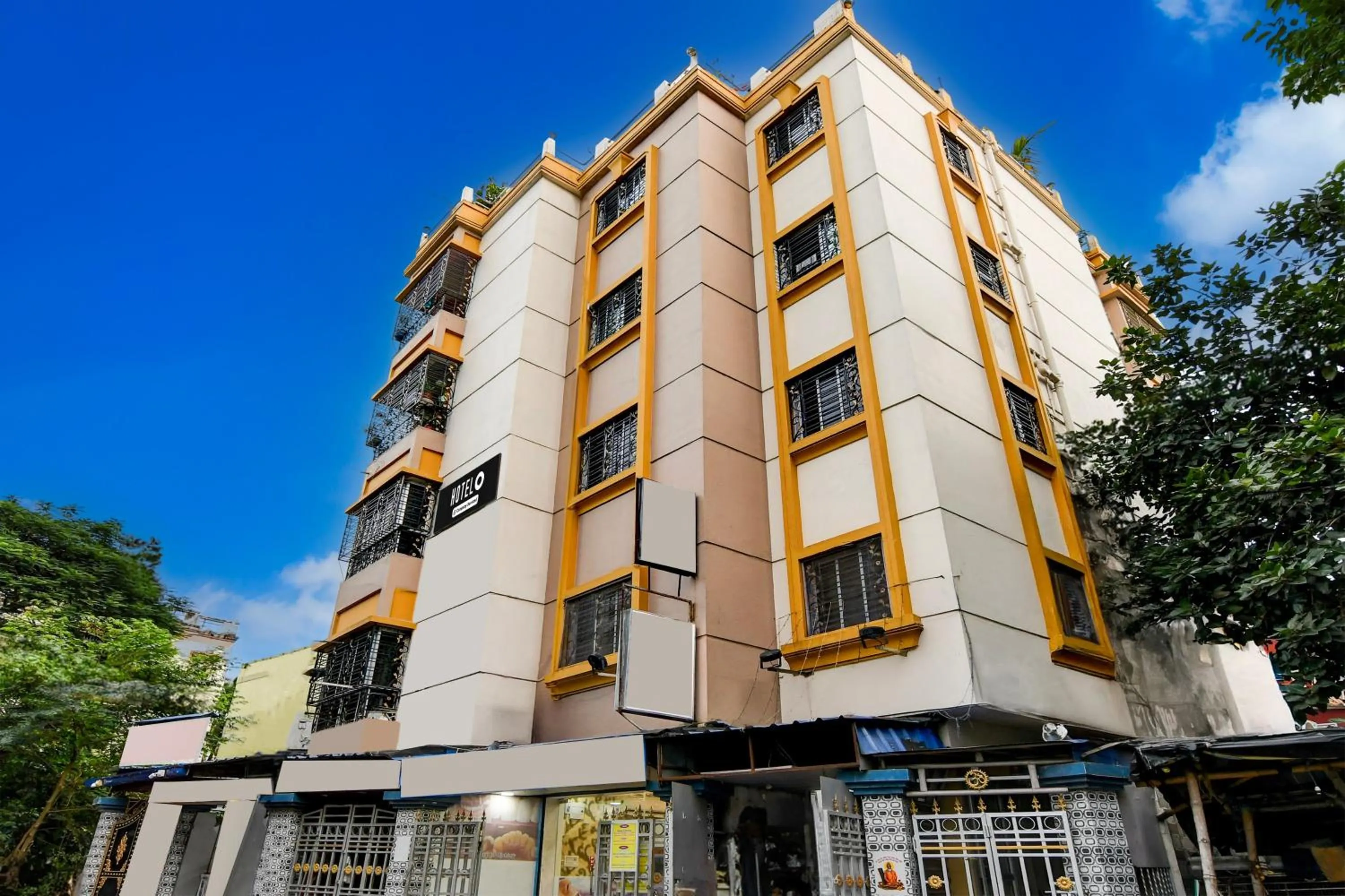 Facade/entrance in Super Hotel O Kolkata Near Acropolis Mall Formerly 7 Horse GH