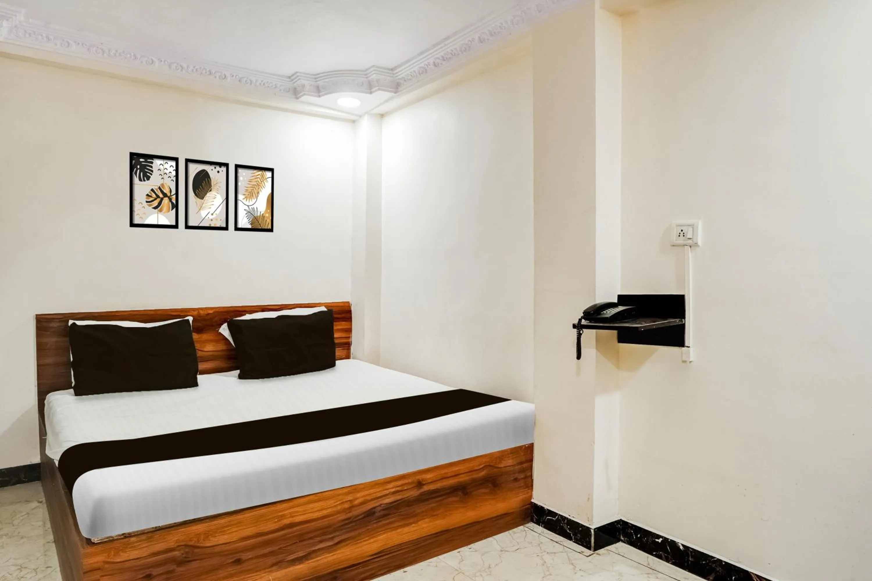 Bedroom, Bed in Super Hotel O Russel Chowk Formerly VN Residency Jabalpur