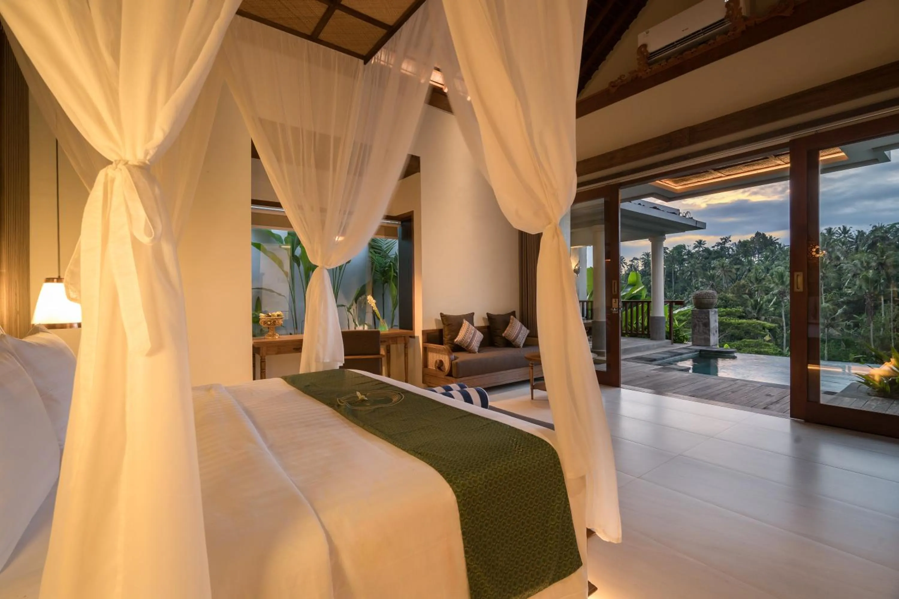 View (from property/room), Bed in Sanggraloka Ubud