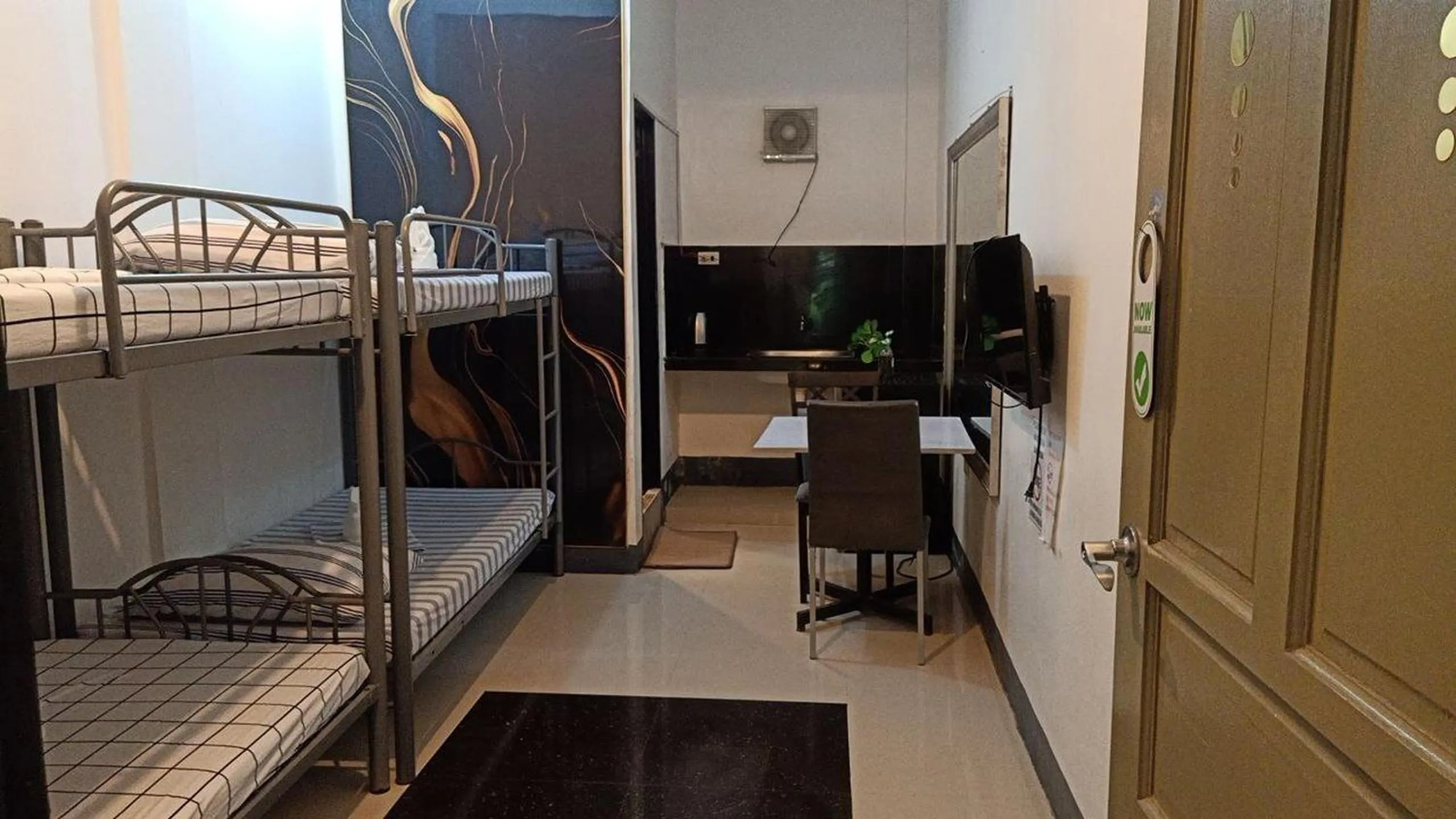 Bed in Hotel Villarte Fort Pampanga