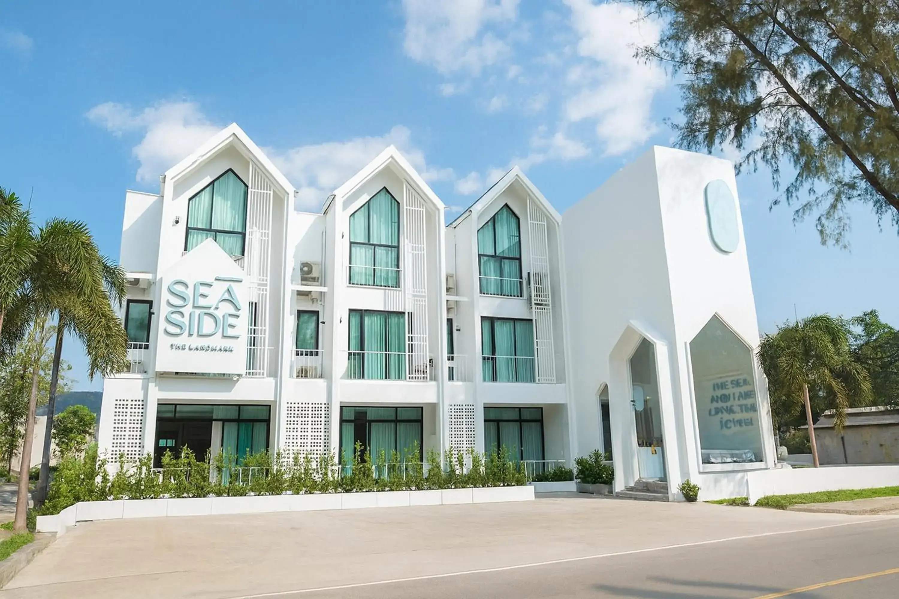 Sea Side at Ao Nang Landmark Night Market Krabi Sea Side at Ao Nang Landmark Night Market Krabi