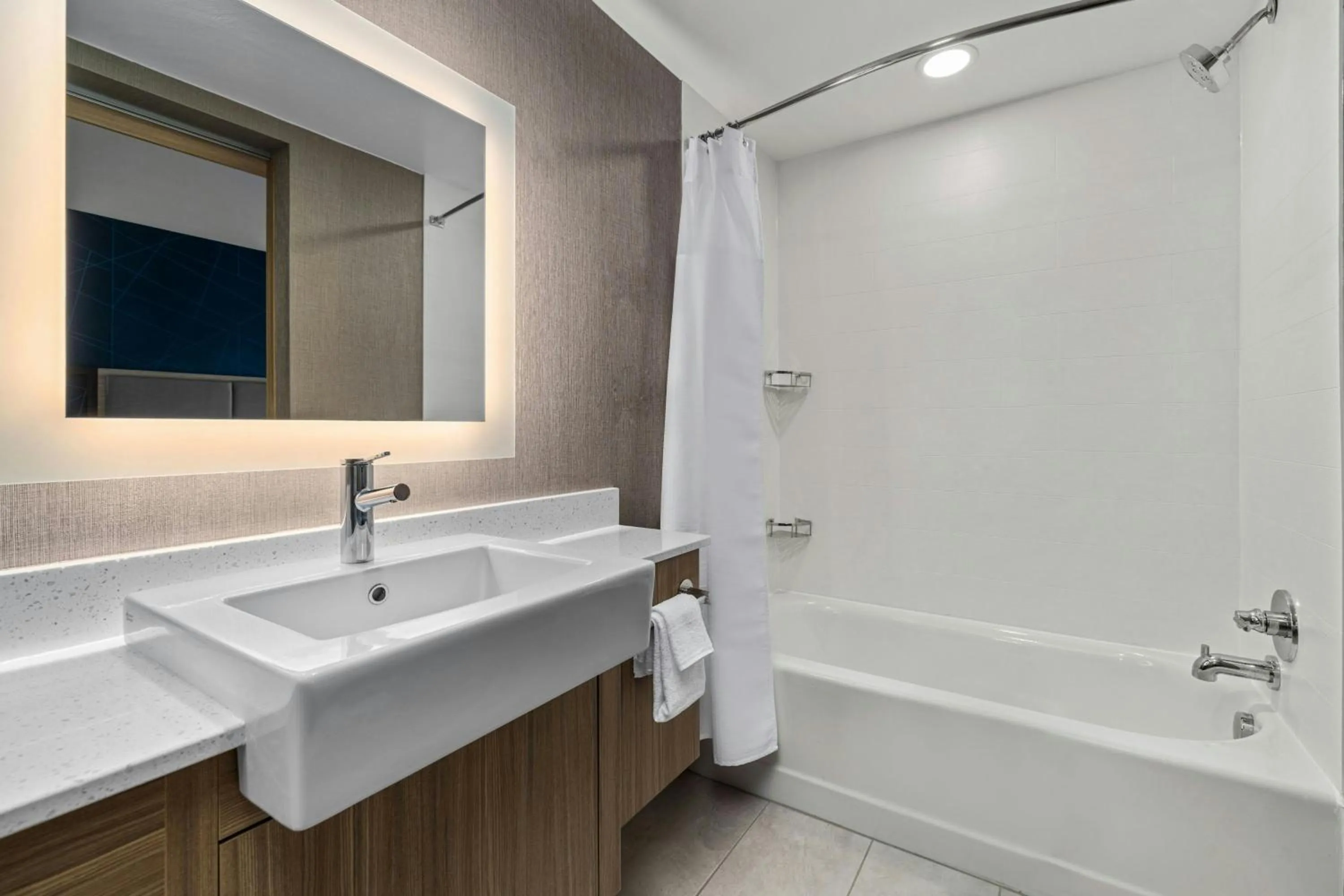 Bathroom in SpringHill Suites by Marriott Camden
