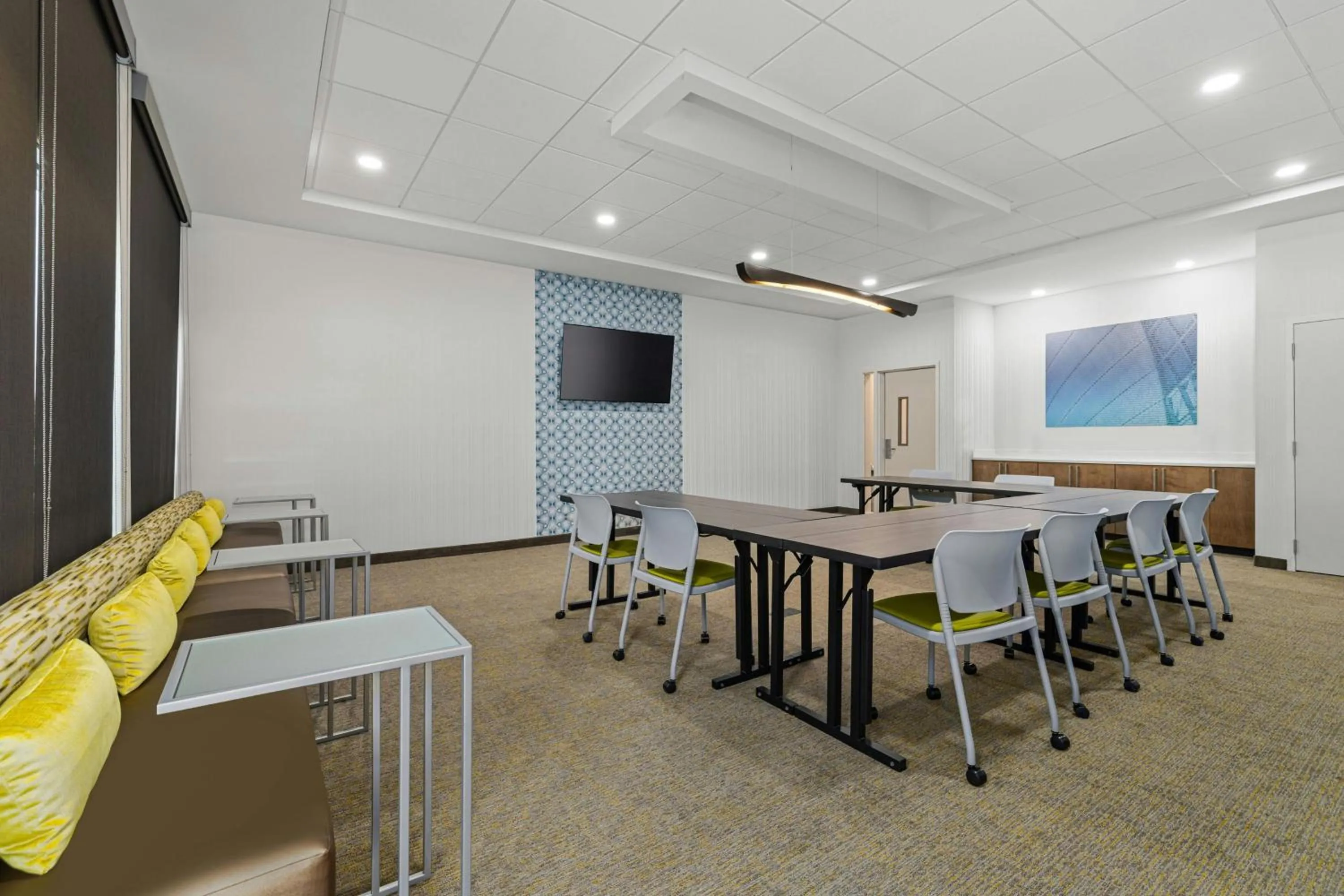 Meeting/conference room in SpringHill Suites by Marriott Camden