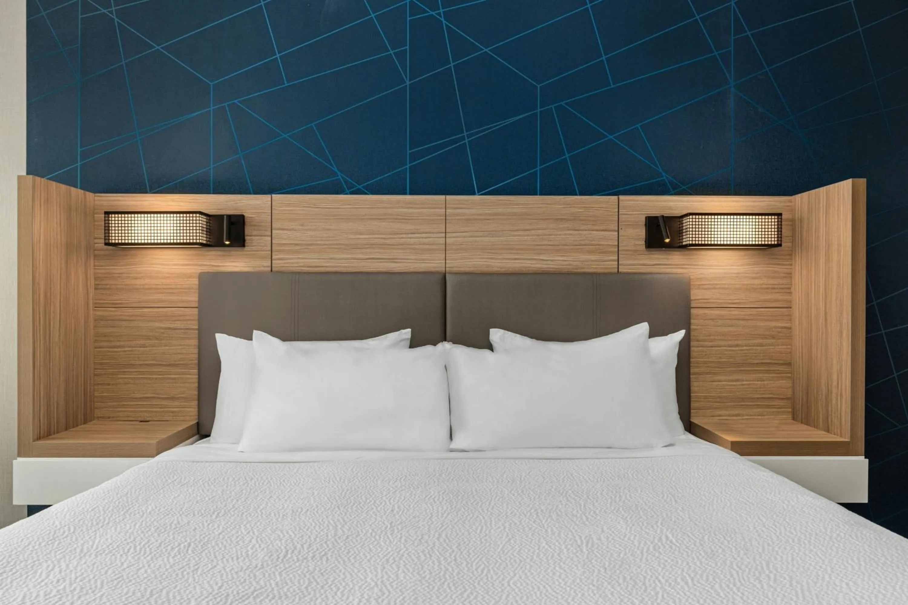 Bedroom, Bed in SpringHill Suites by Marriott Camden