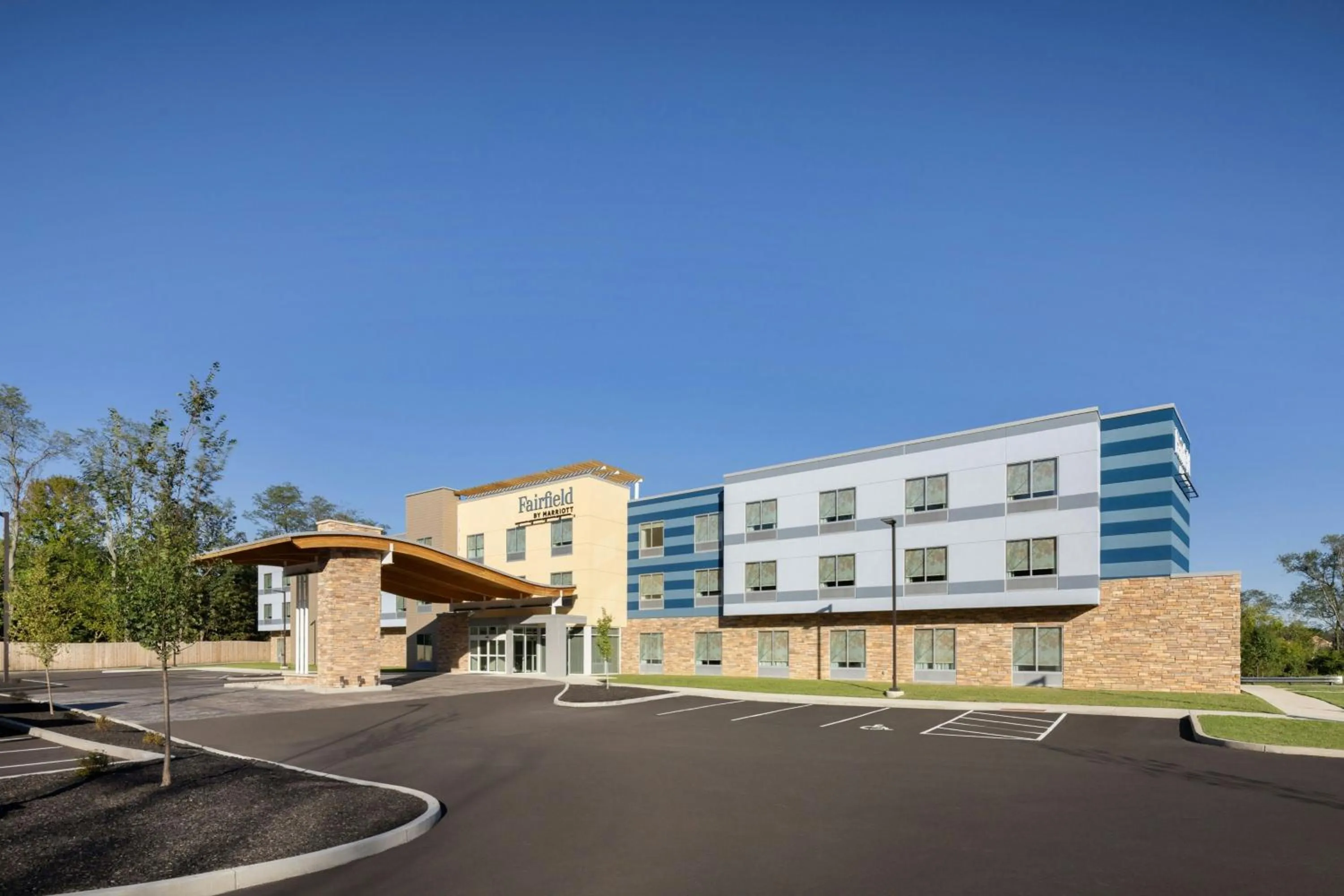 Property building in Fairfield by Marriott Inn & Suites Oxford