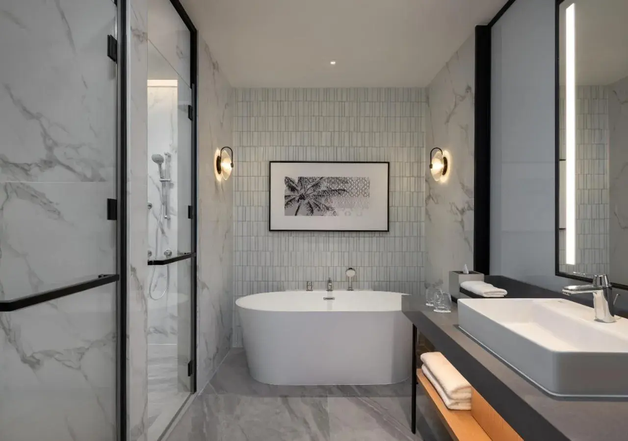Premier King Room with Club Lounge Access - single occupancy in Sheraton Johor Bahru Premier King Room with Club Lounge Access - single occupancy in Sheraton Johor Bahru
