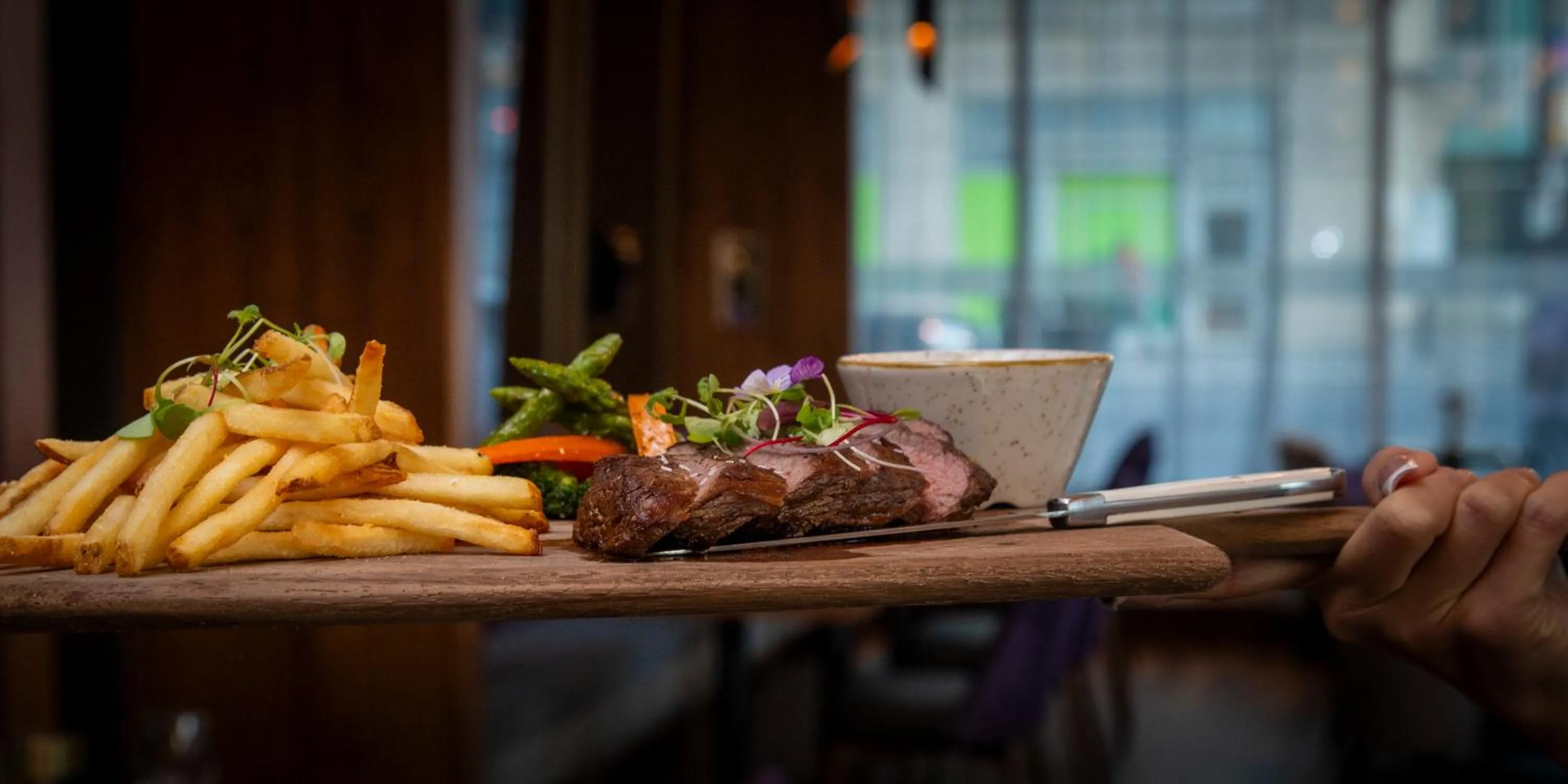 Restaurant/places to eat in AC Hotel by Marriott Ottawa Downtown