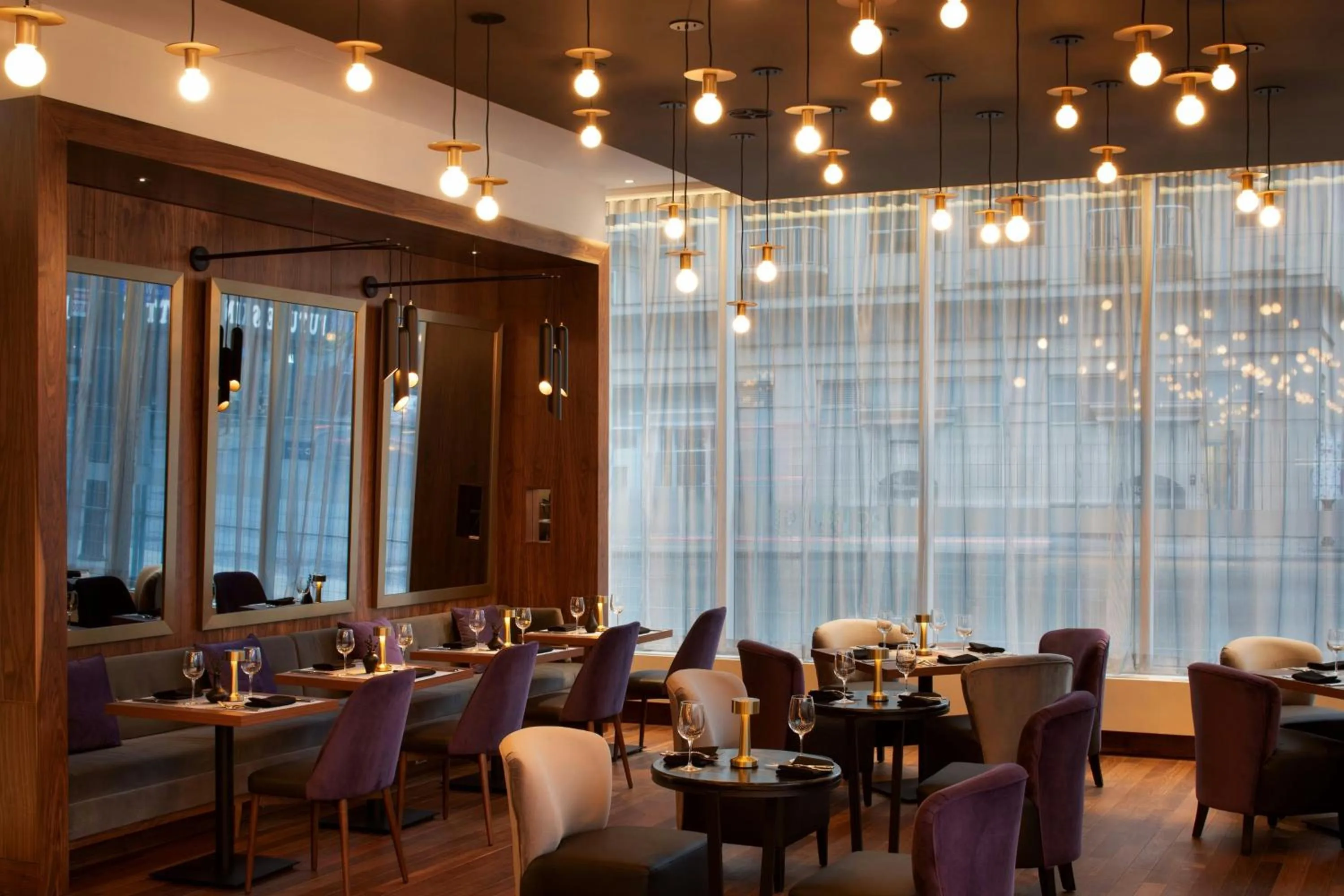 Lounge or bar in AC Hotel by Marriott Ottawa Downtown