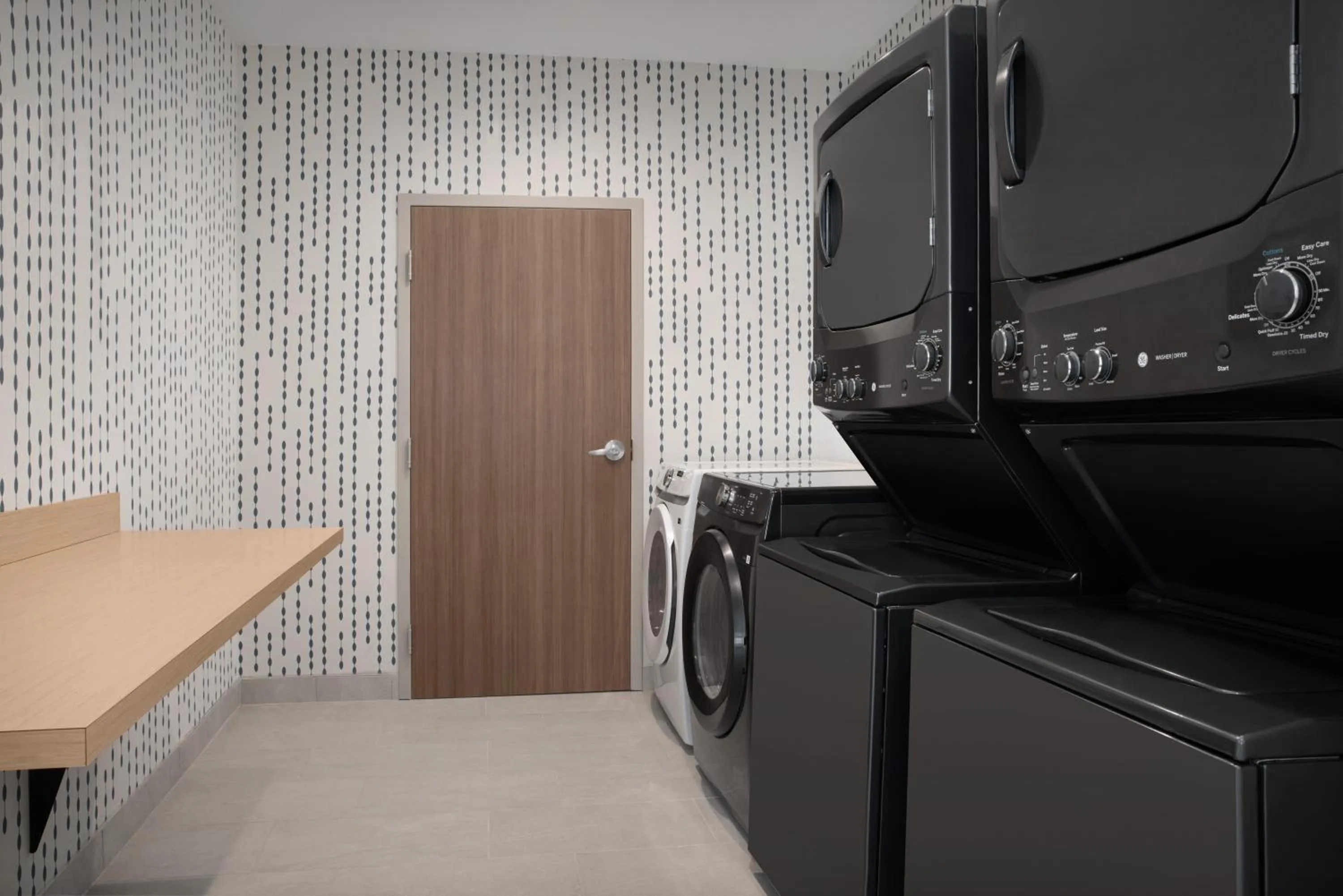 laundry in Home2 Suites By Hilton Lakeland North I-4