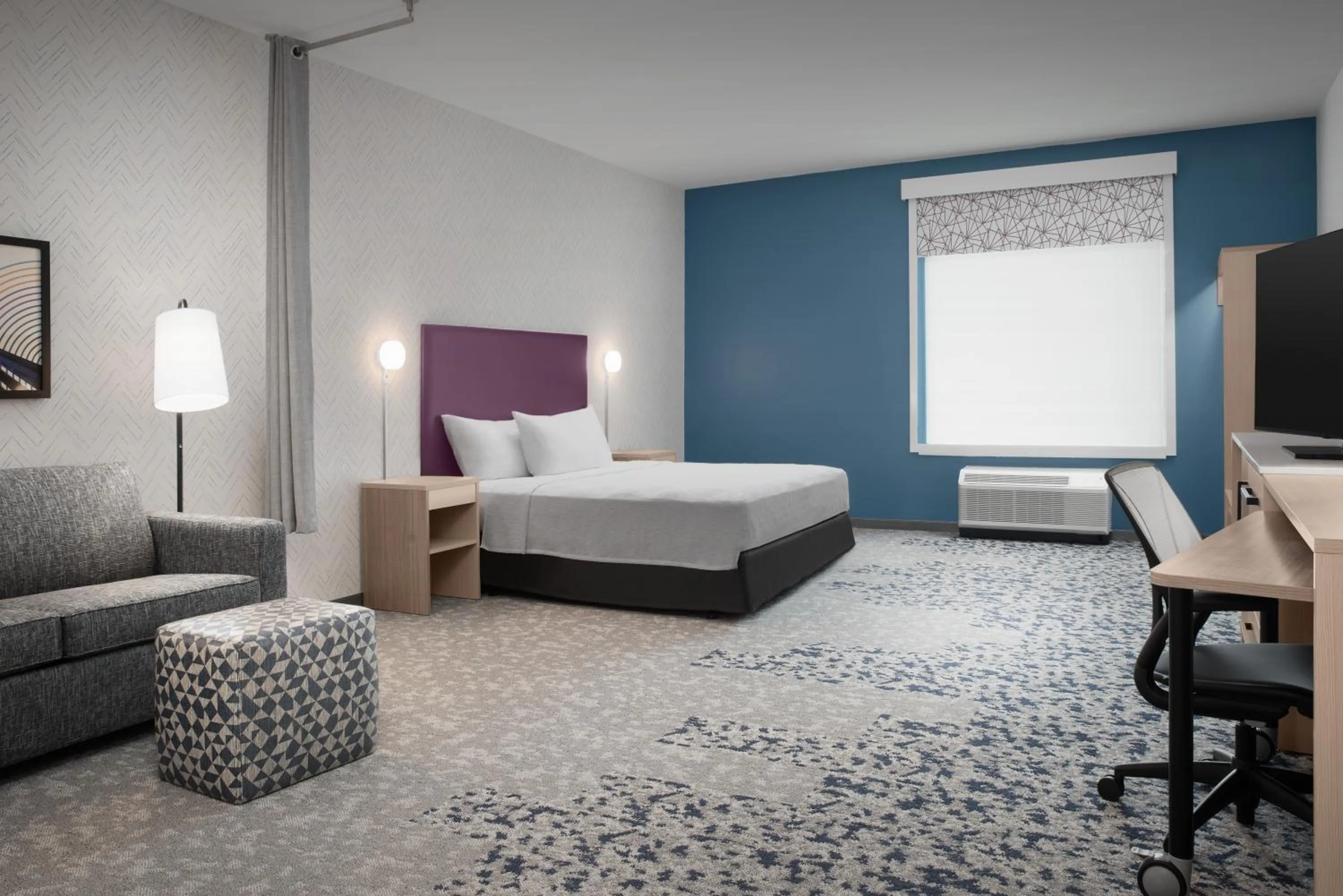 Bed in Home2 Suites By Hilton Lakeland North I-4