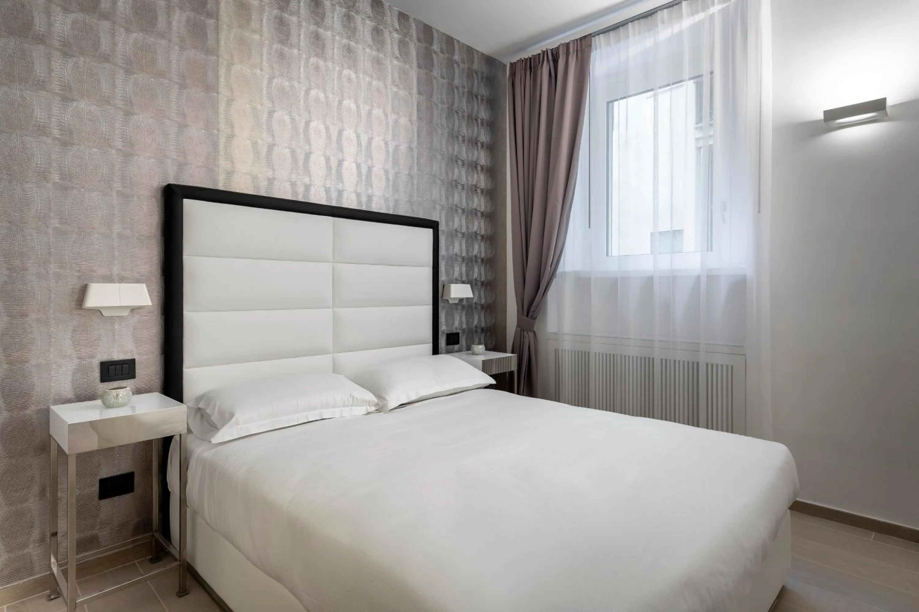 Bedroom, Bed in LHP Suite Roma Piazza del Popolo