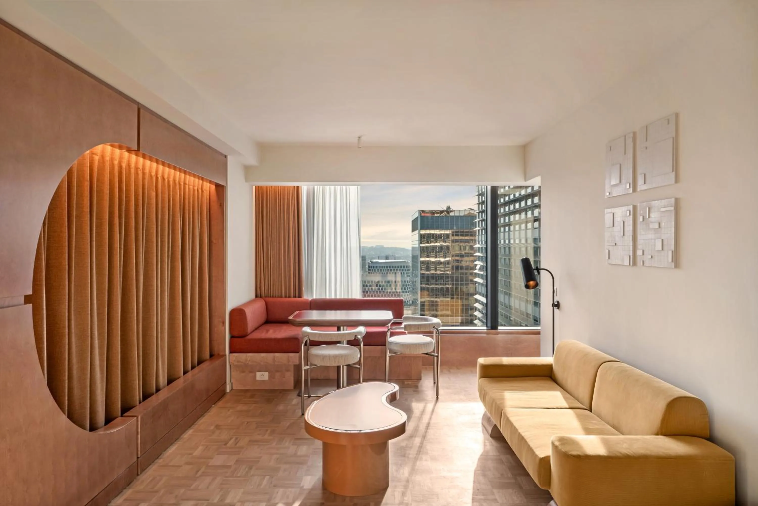 The Standard, Brussels