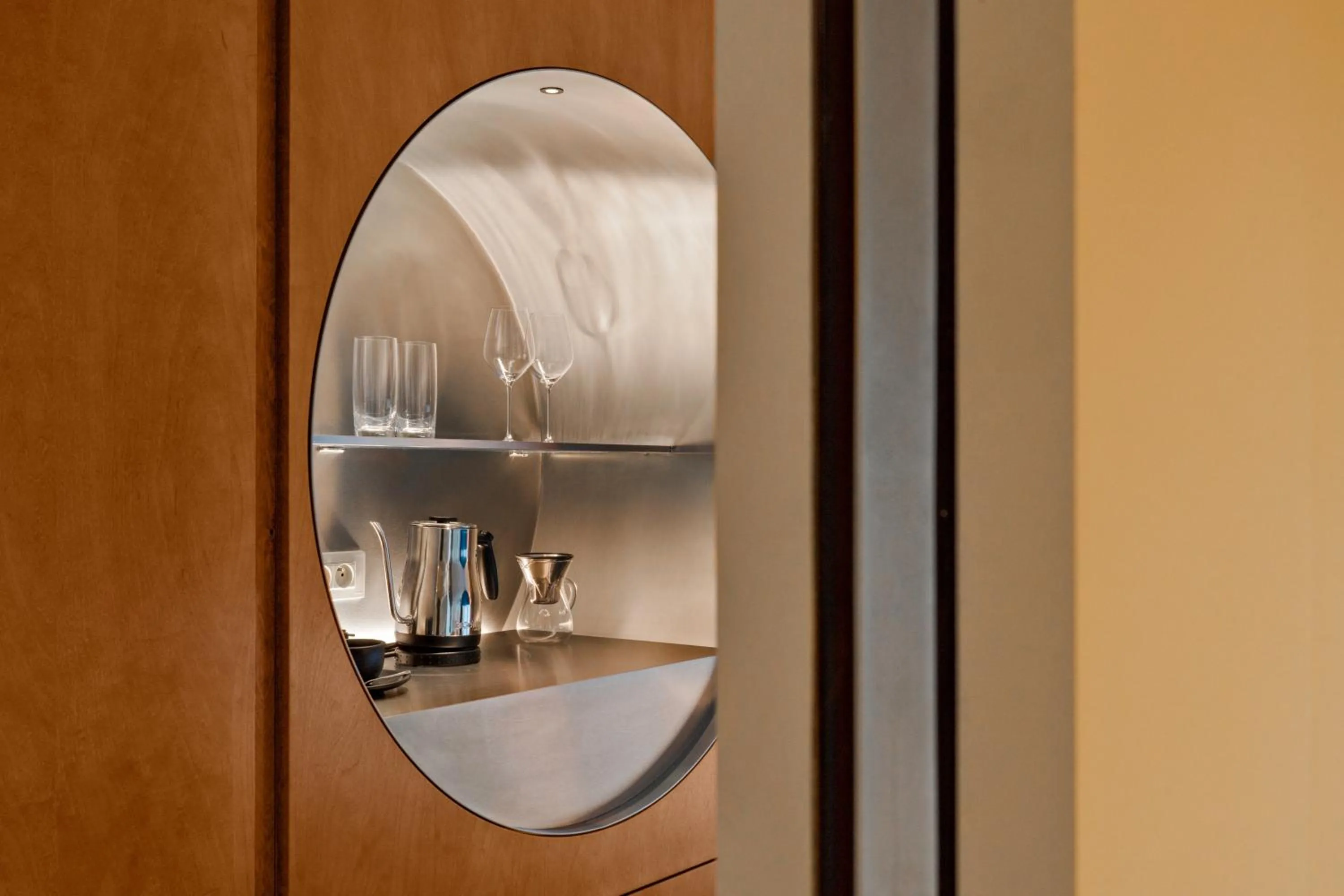 Coffee/tea facilities in The Standard, Brussels