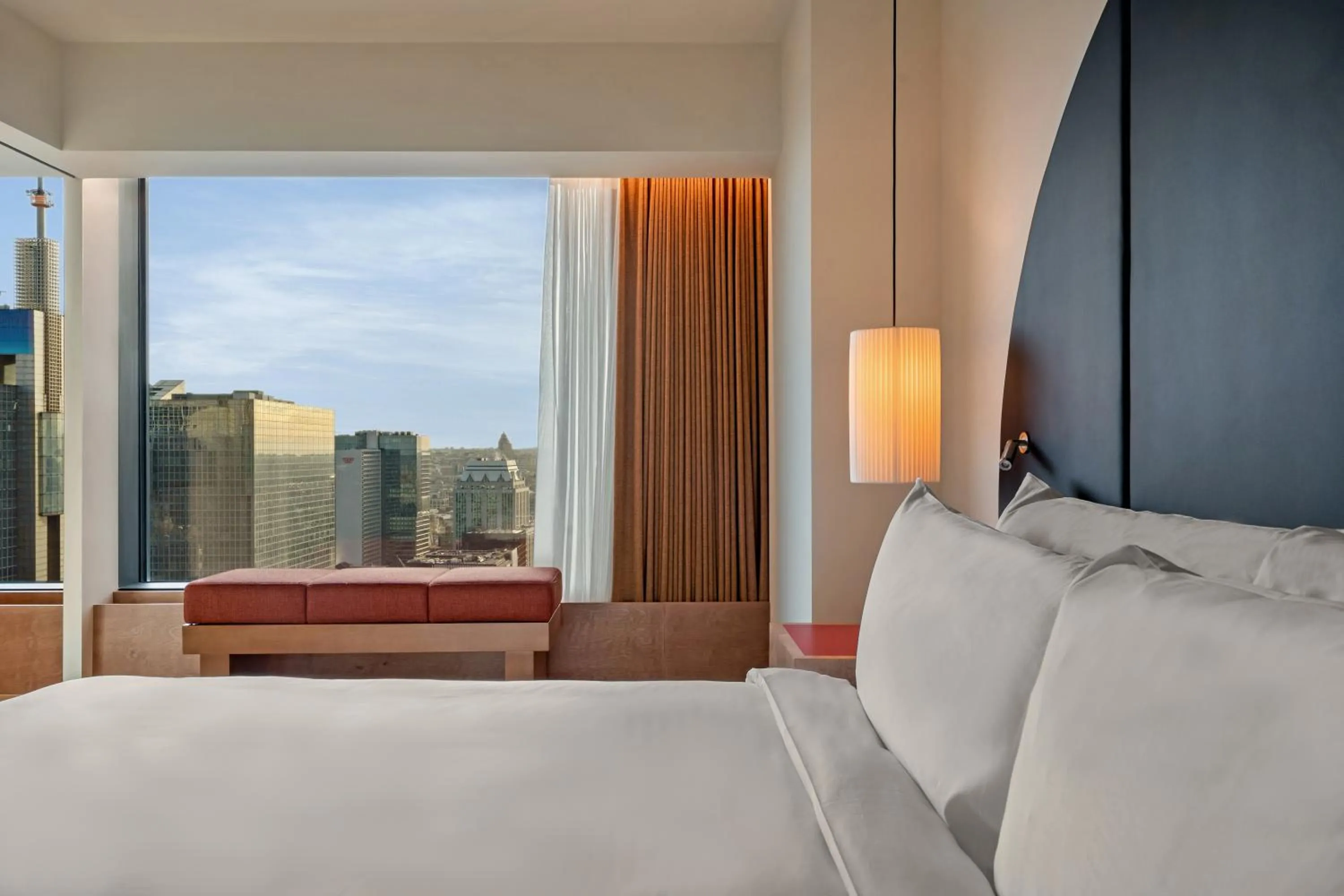 View (from property/room), Bed in The Standard, Brussels