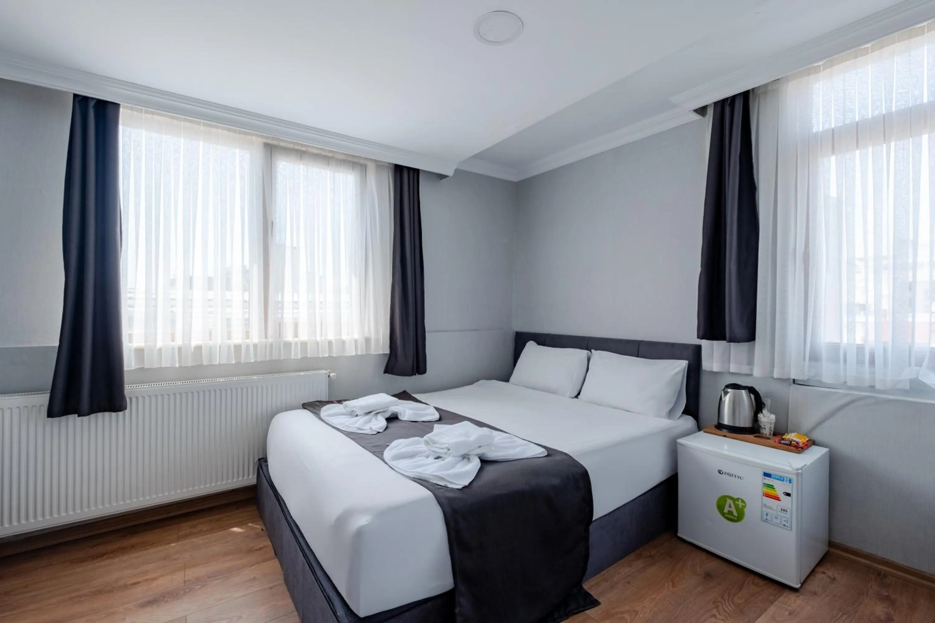 Photo of the whole room, Bed in JAMMY Hotel