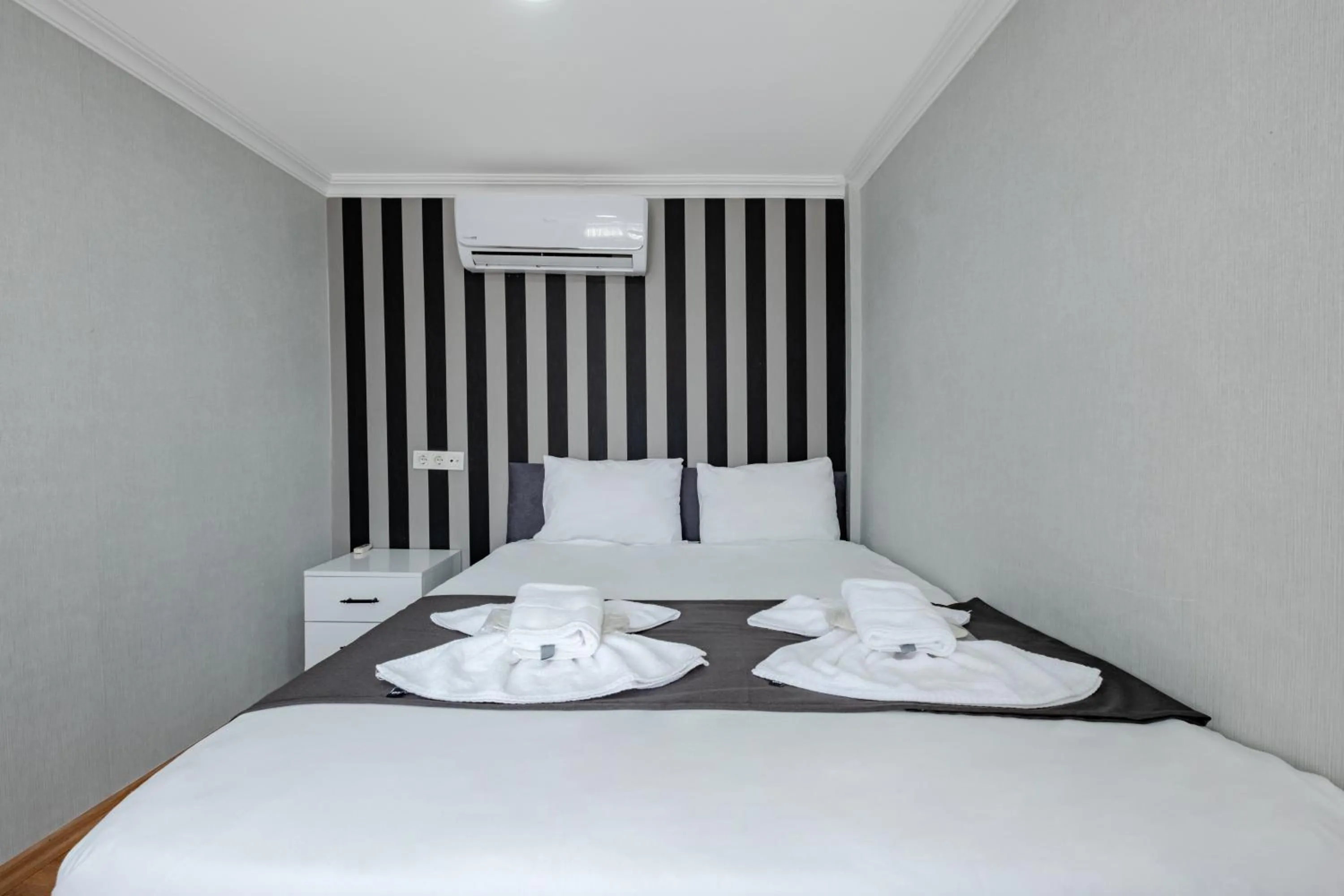 Photo of the whole room, Bed in JAMMY Hotel