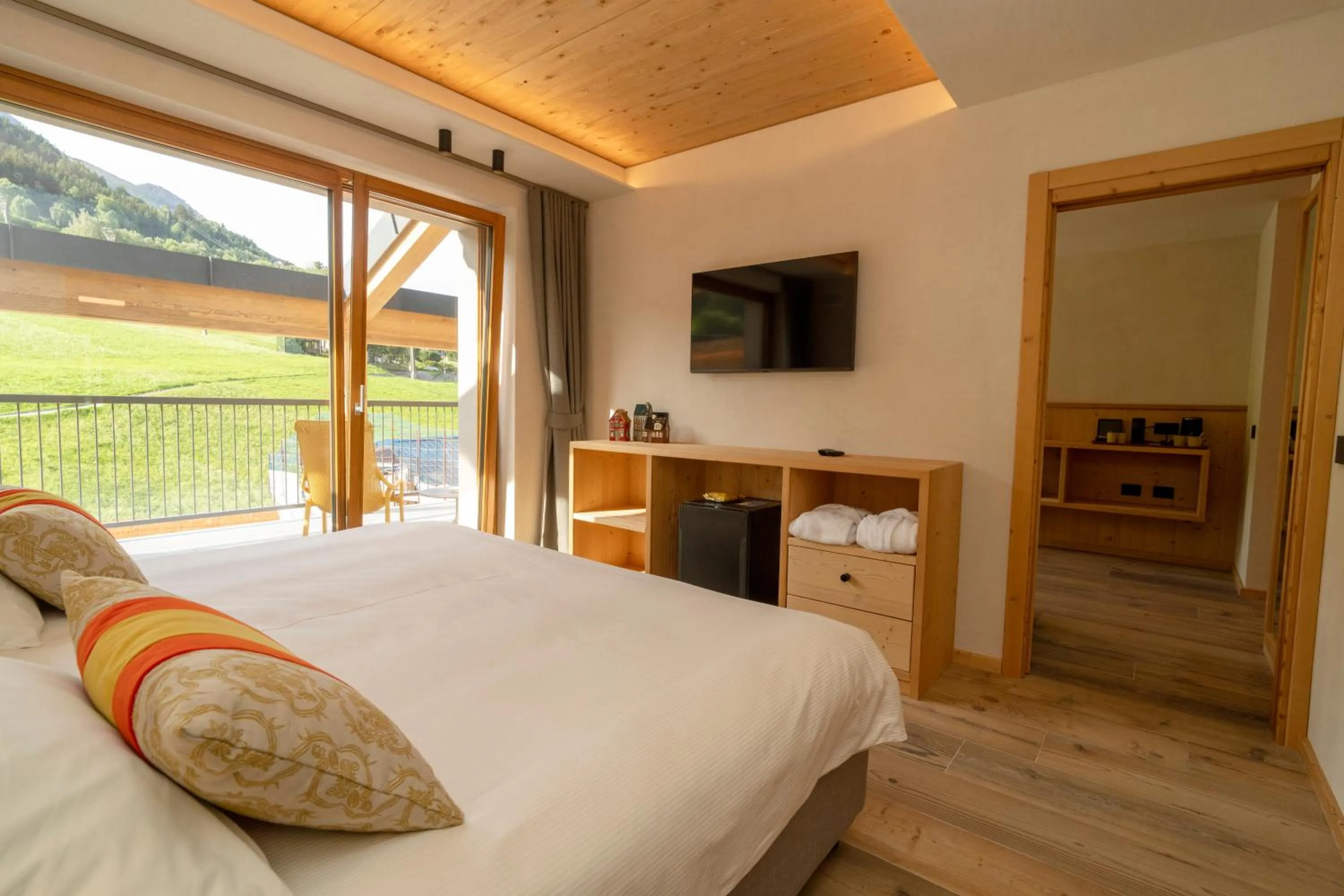 Bedroom, Bed in Funivia Bormio Active Hotel - Adults Only