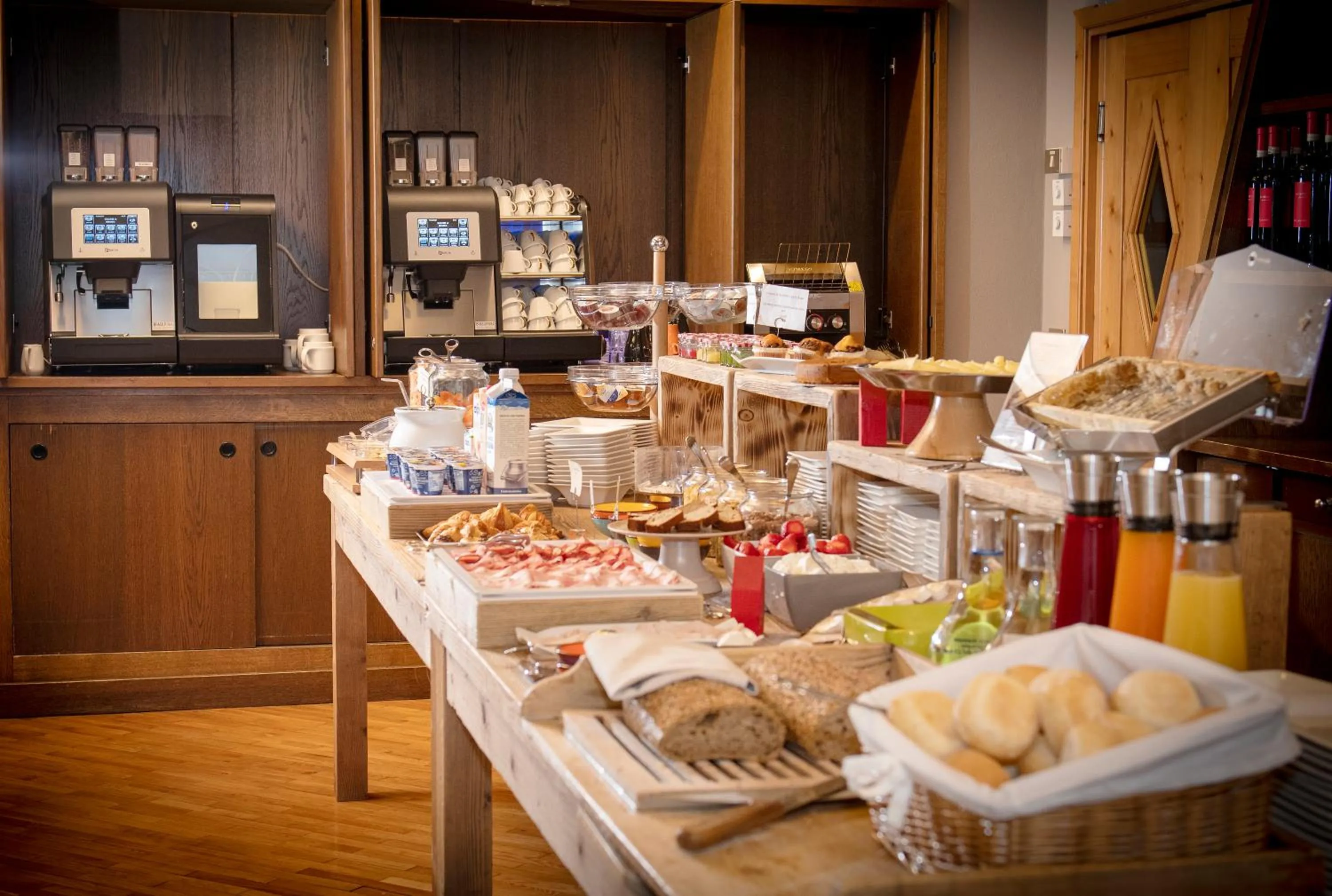Breakfast in Funivia Bormio Active Hotel - Adults Only