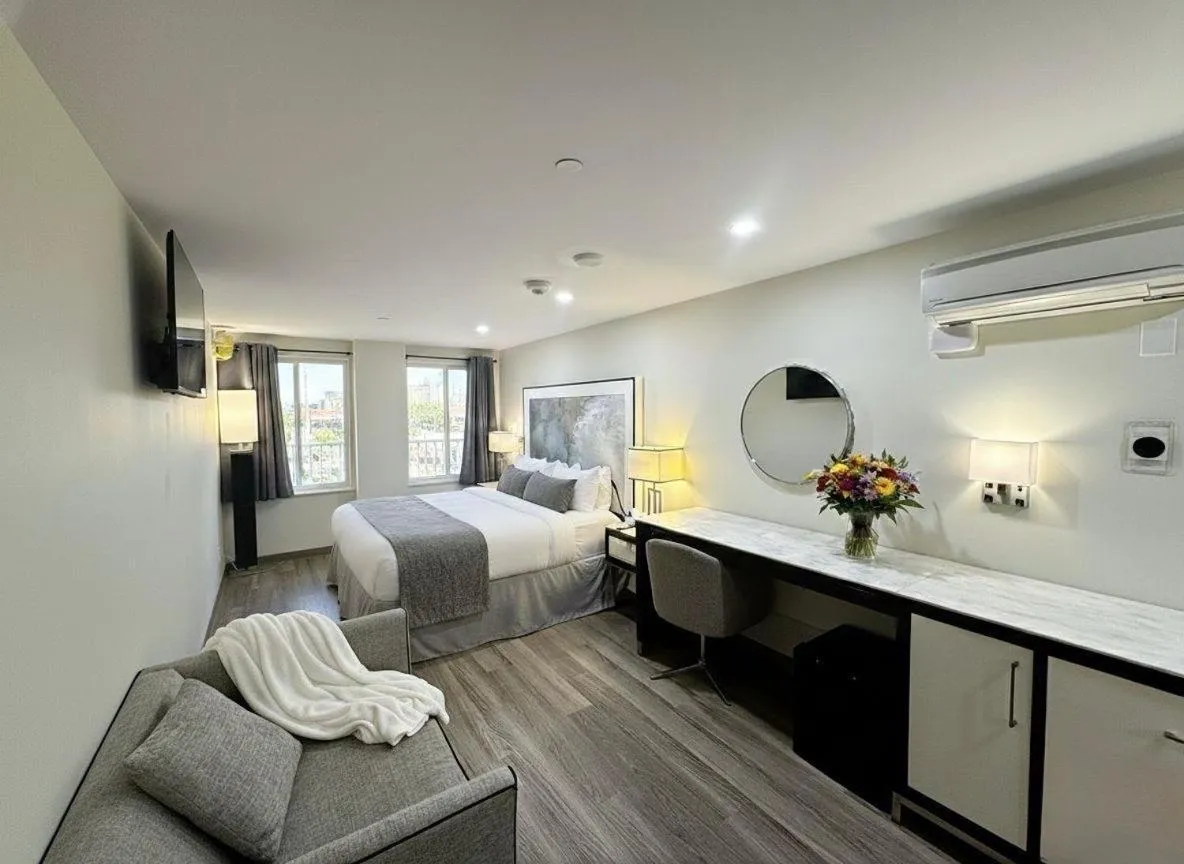 Bed in Nova Hotel JFK