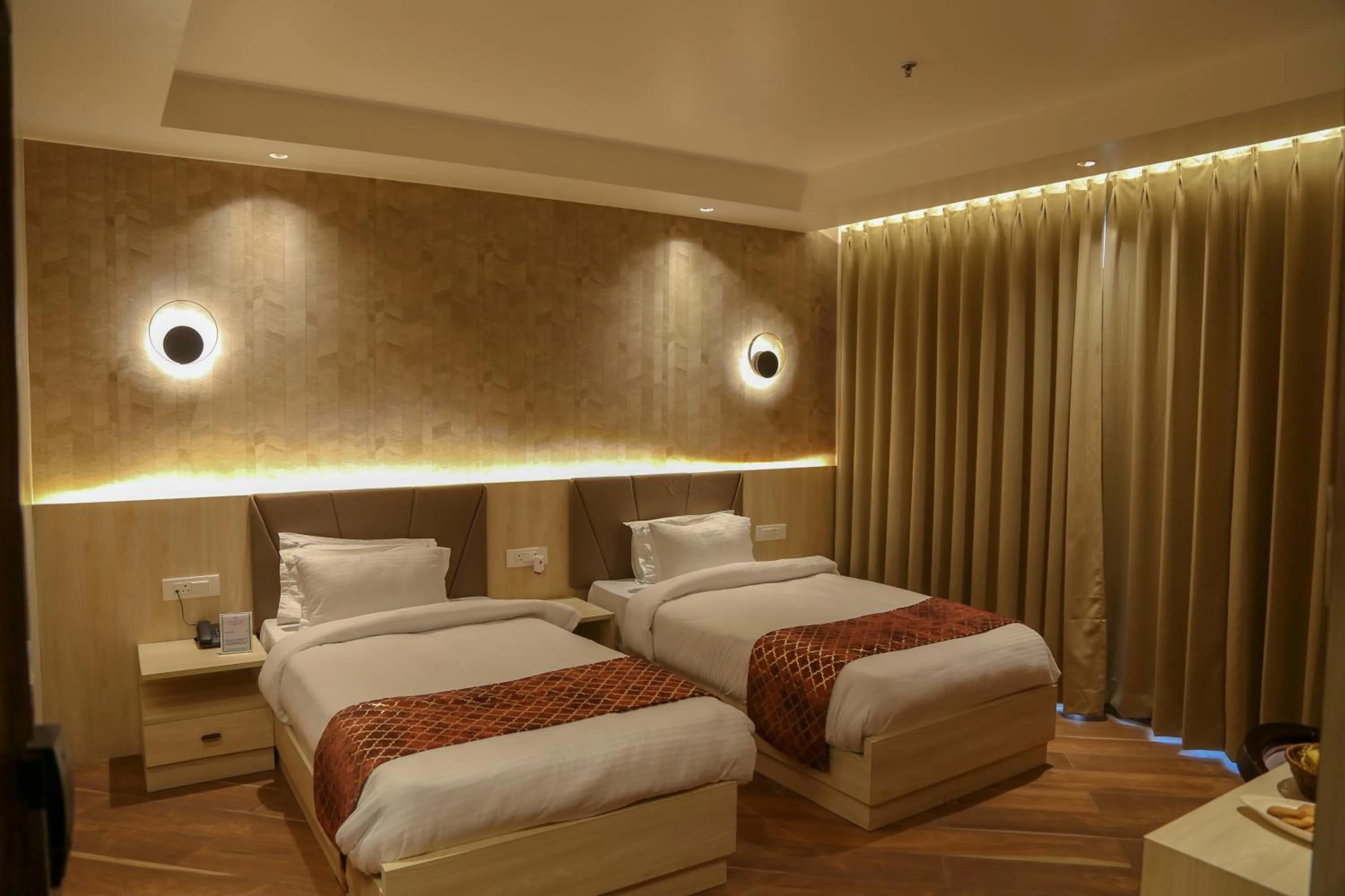 Bed in Four Leaf Hotel Arjuna Manor, Varanasi