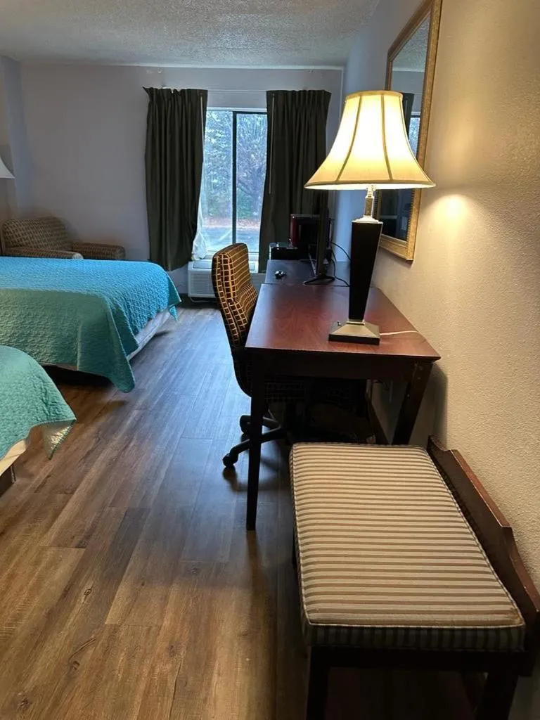 Bed in Lawrenceville Inn