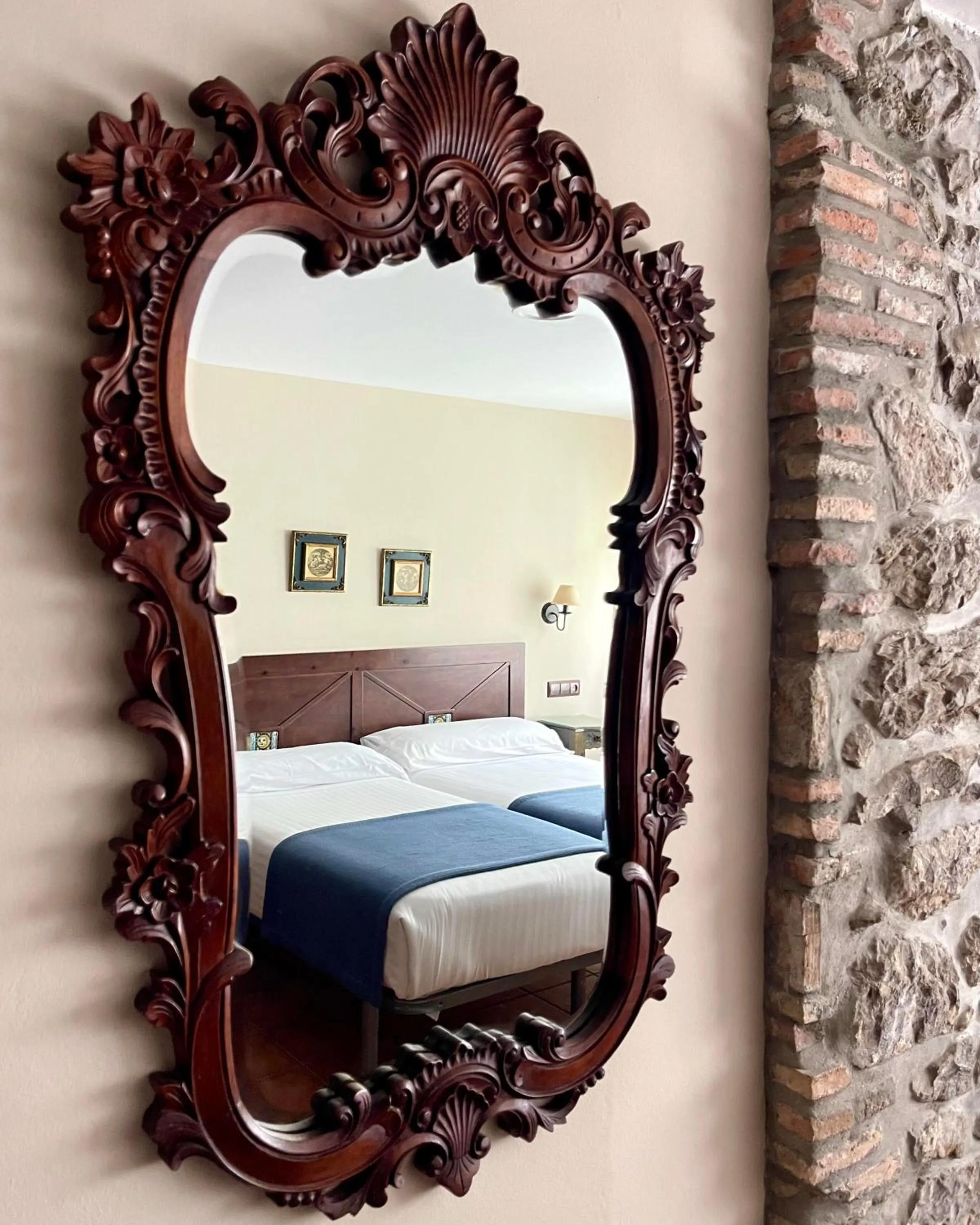Decorative detail, Bed in La Posada del Rey