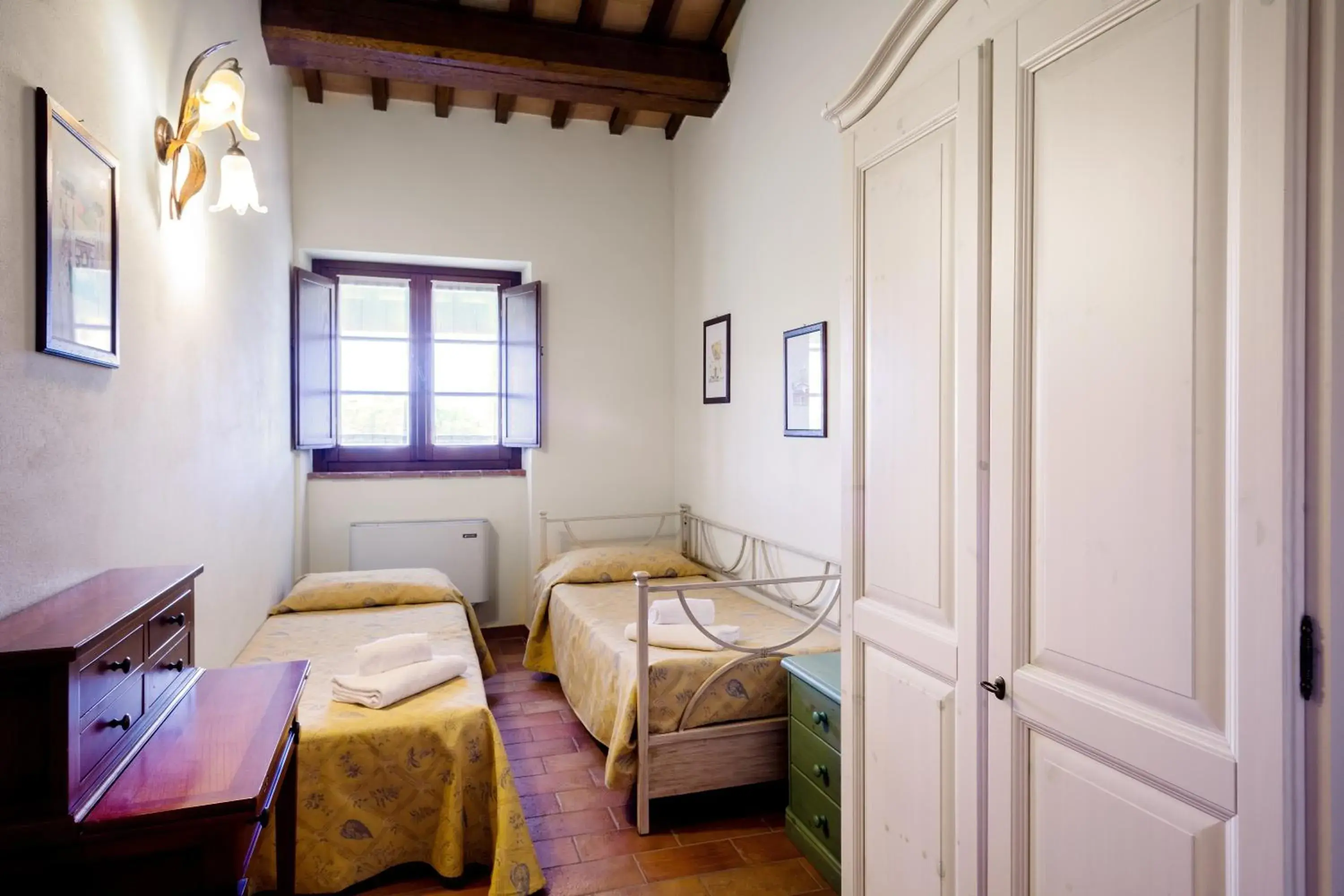 Bed in PanElios Borgo Vacanze Bed in PanElios Borgo Vacanze