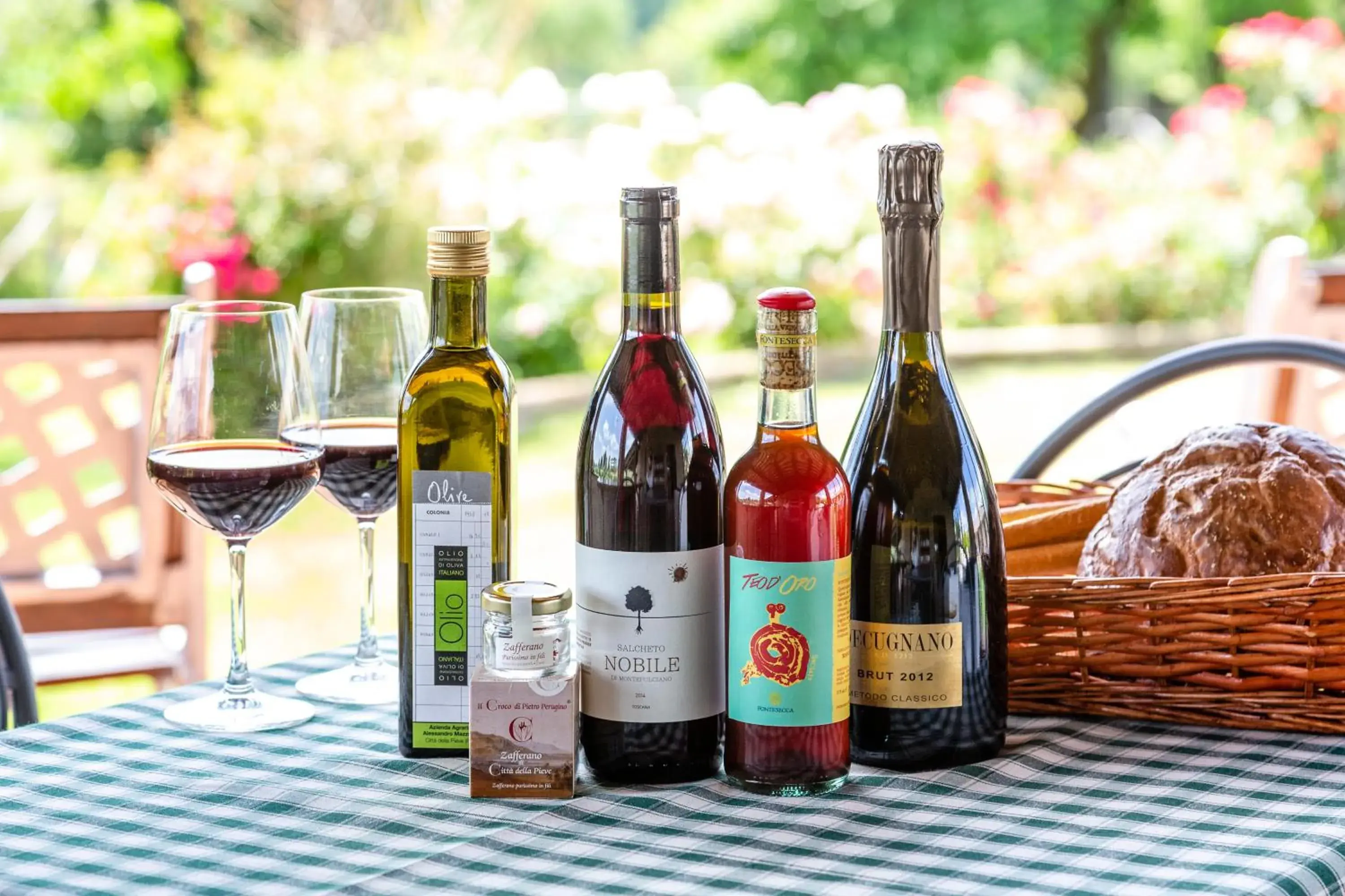 Food and drinks in PanElios Borgo Vacanze Food and drinks in PanElios Borgo Vacanze