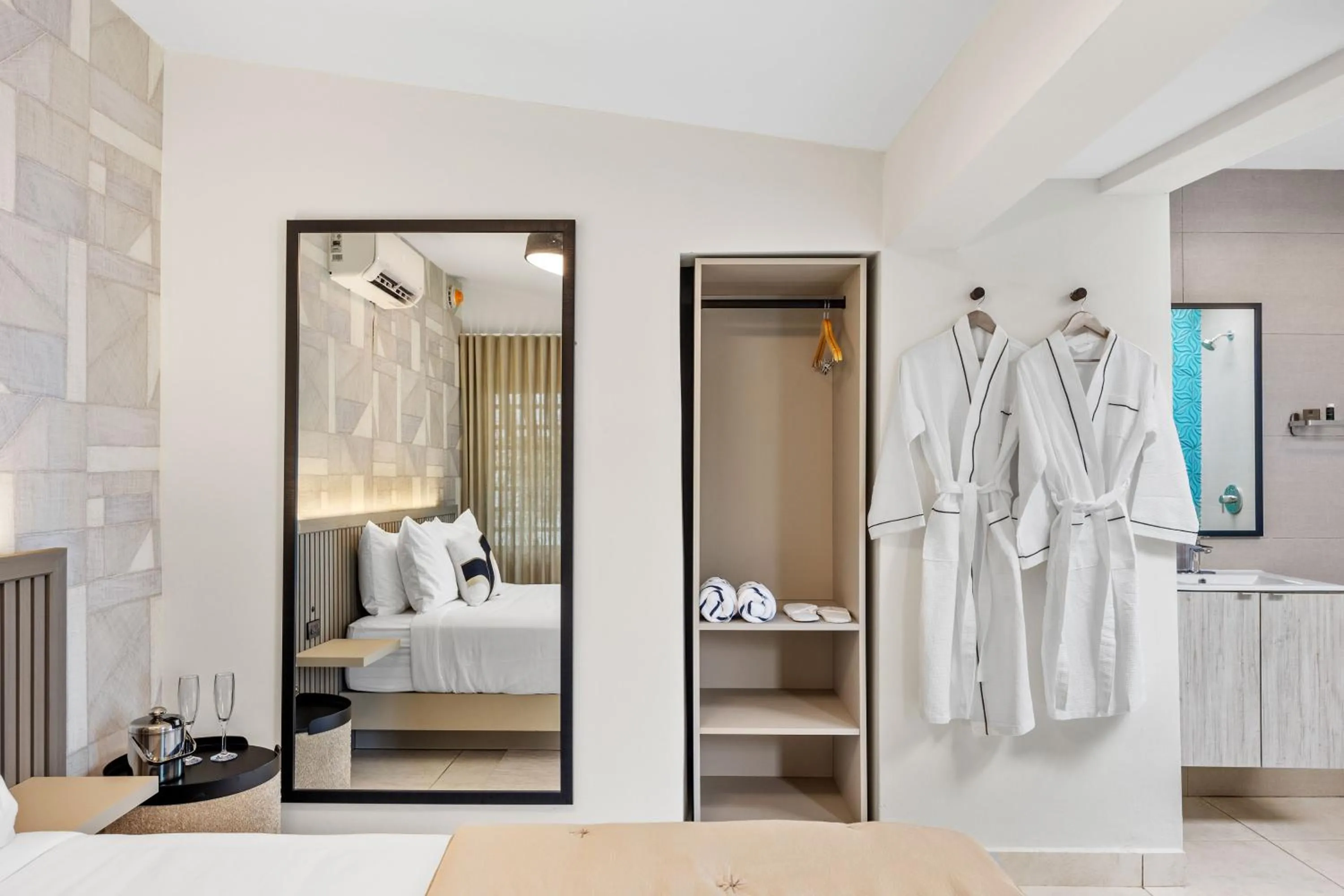 Other, Bed in The Weekender by Otium