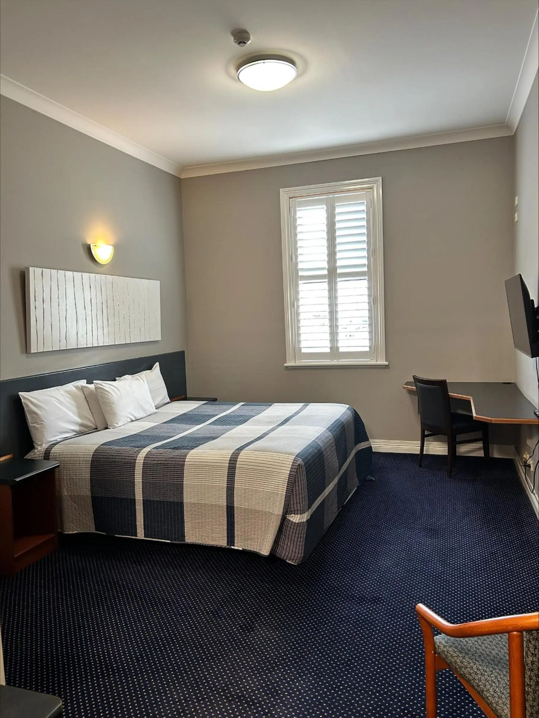 Bed in Parkview Hotel