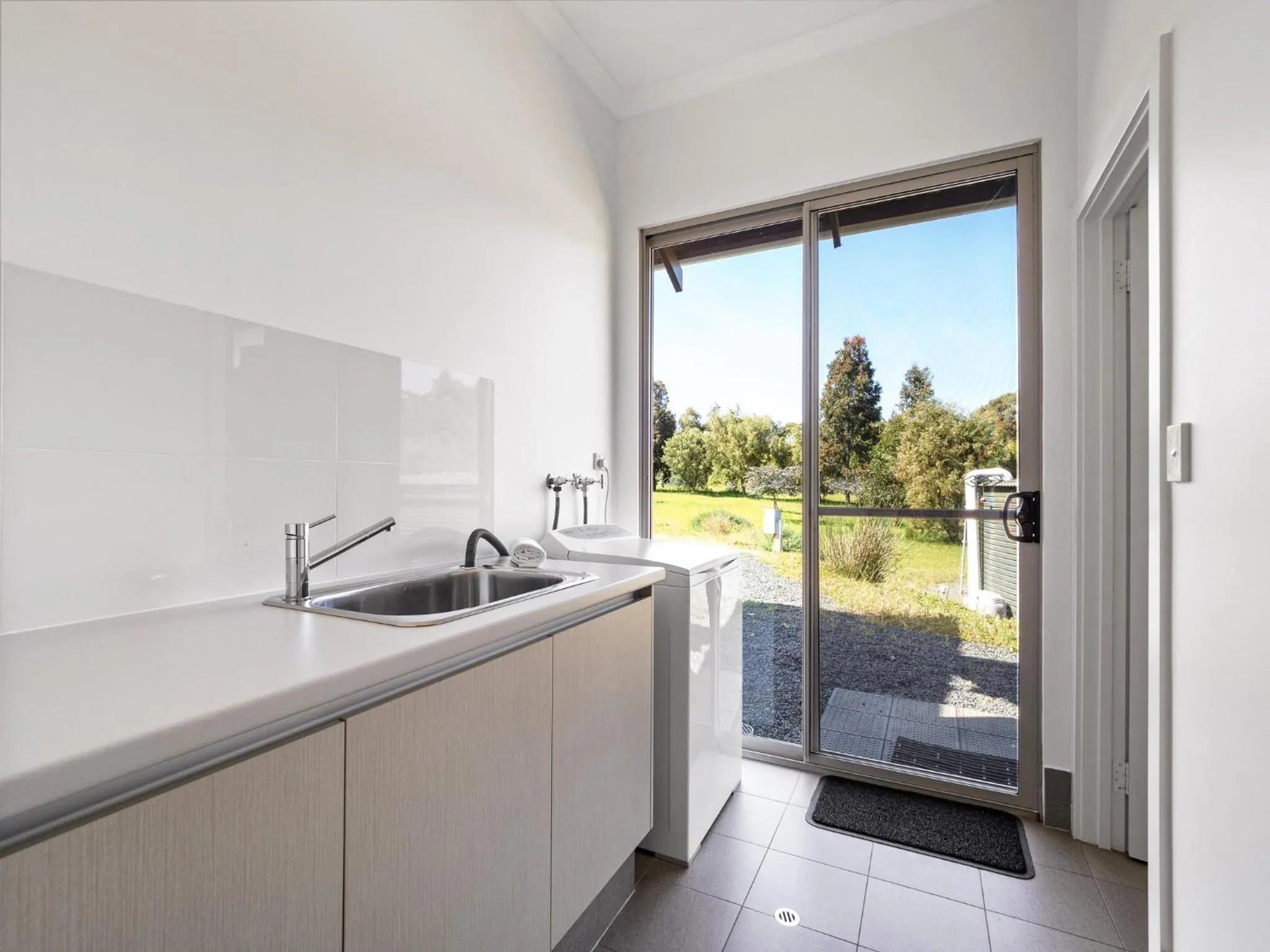 laundry in The Deck - Margaret River NEW