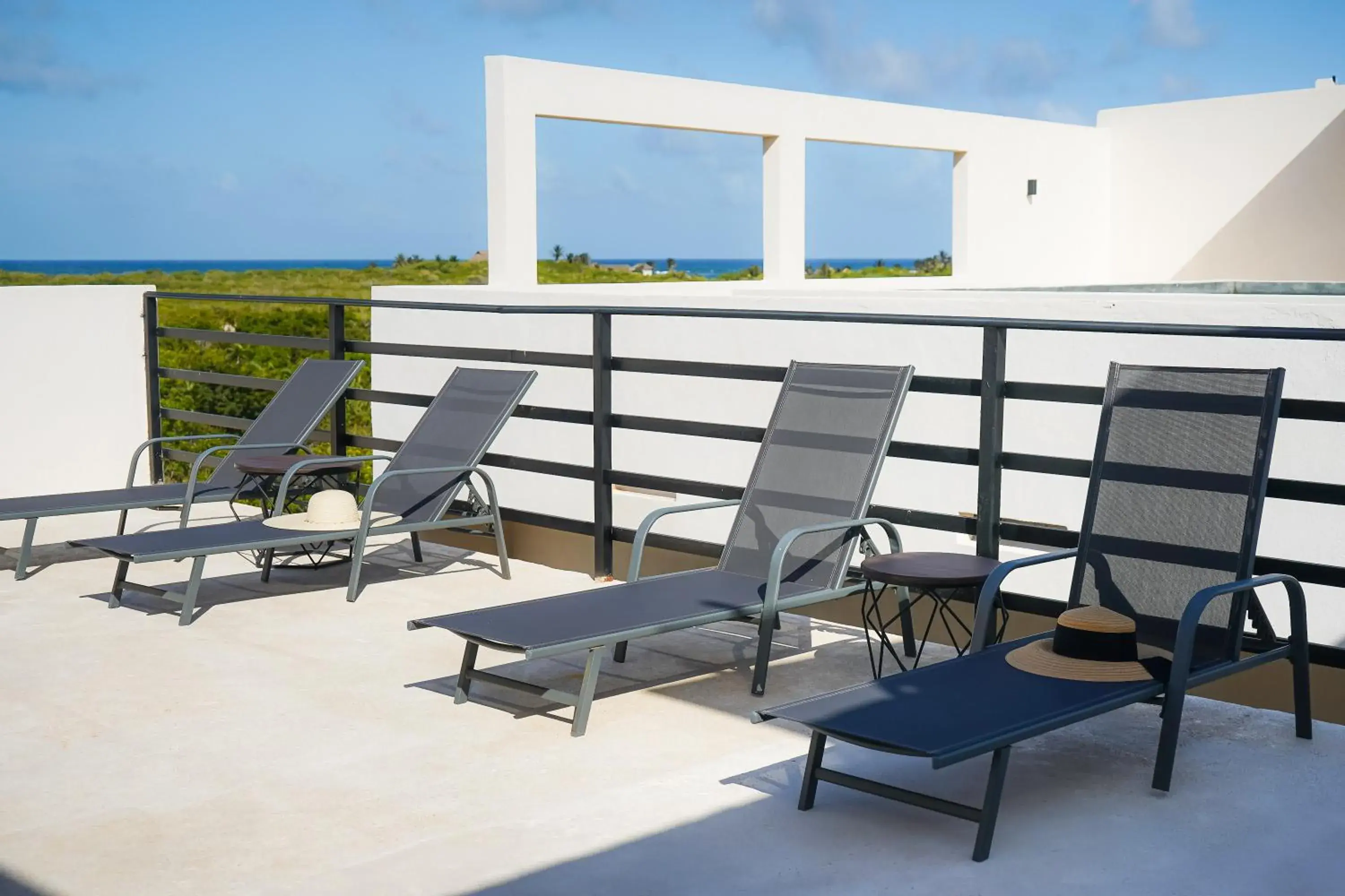 Two-Bedroom Deluxe Apartment with Ocean View in Otonomus Tulum Two-Bedroom Deluxe Apartment with Ocean View in Otonomus Tulum