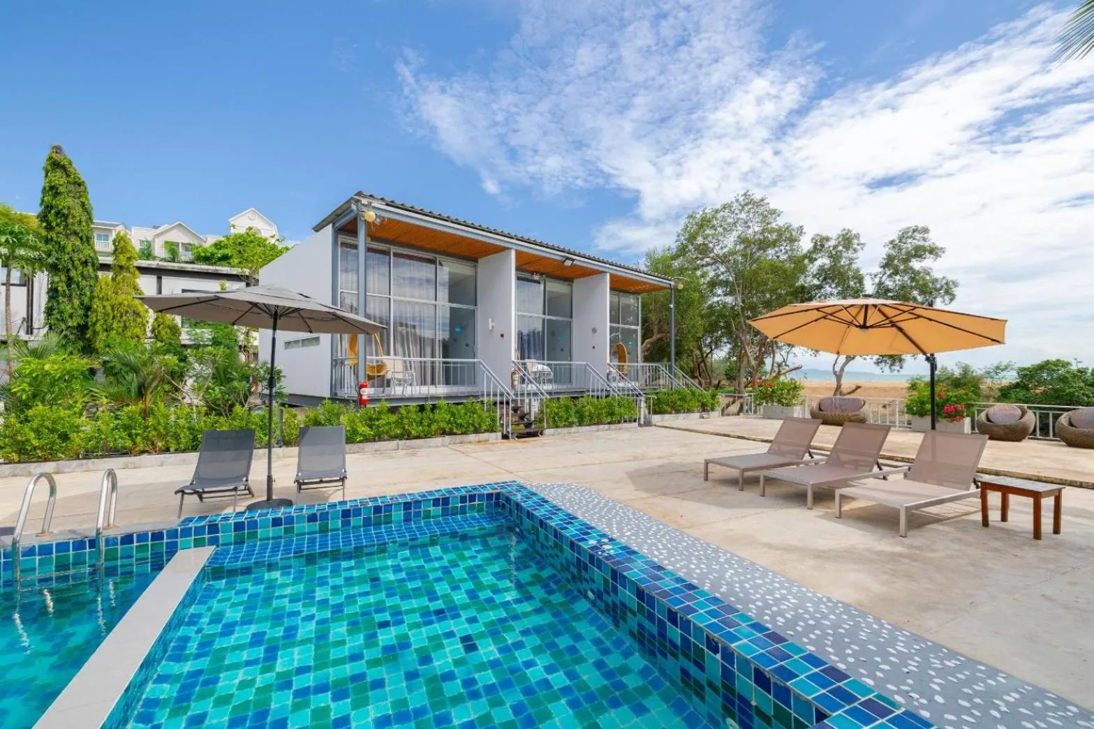 Swimming pool in Sunset Serenity Jomtien Resort
