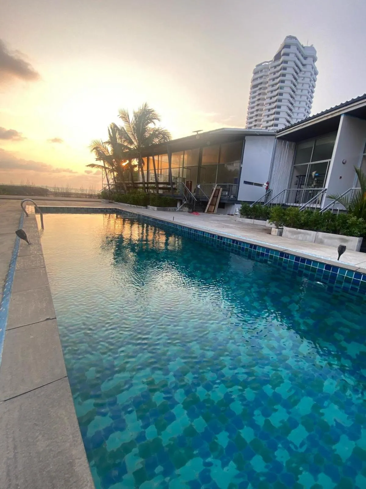 Swimming pool in Sunset Serenity Jomtien Resort