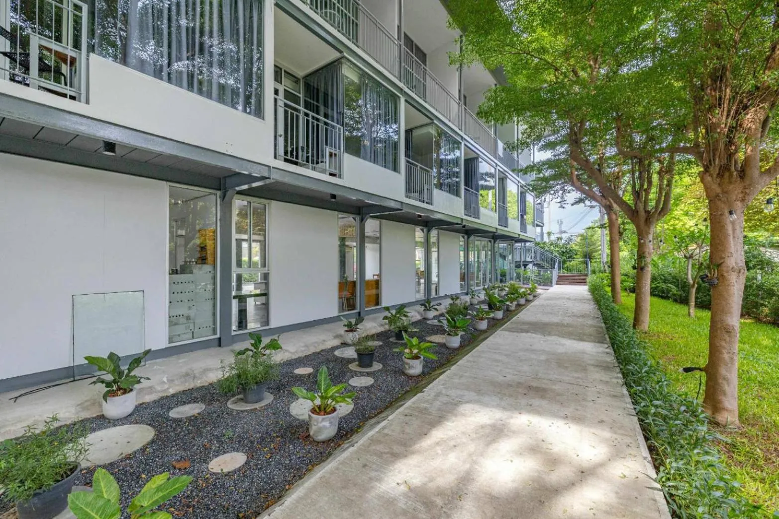 Property building in Sunset Serenity Jomtien Resort