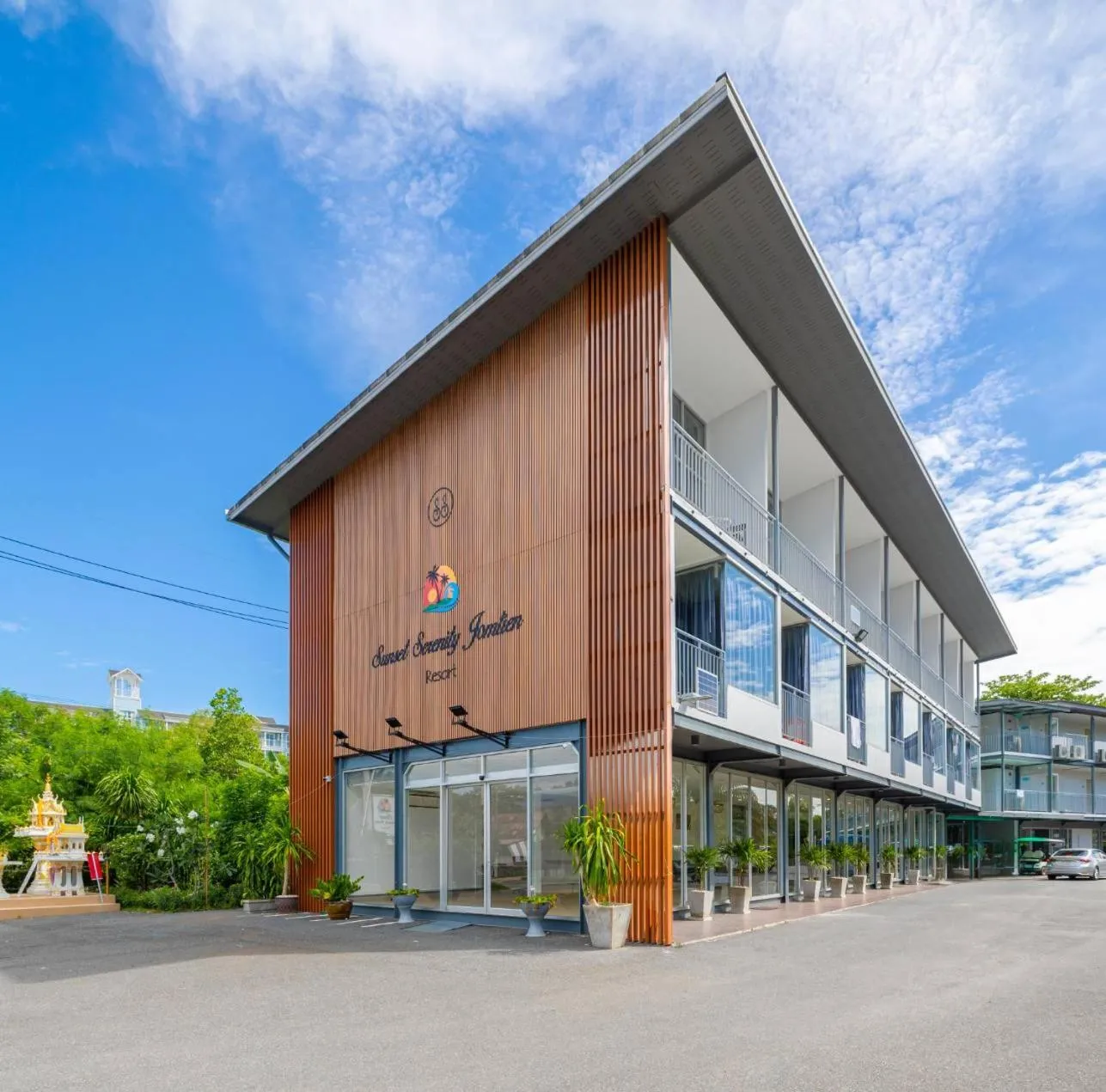 Property building in Sunset Serenity Jomtien Resort